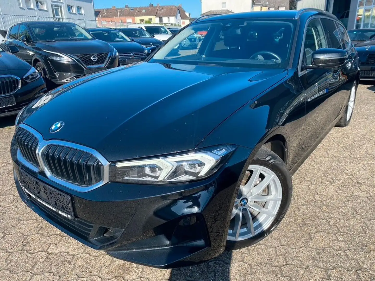 BMW 318 d Touring Automatik Widescreen, Kamera, Noir - 2