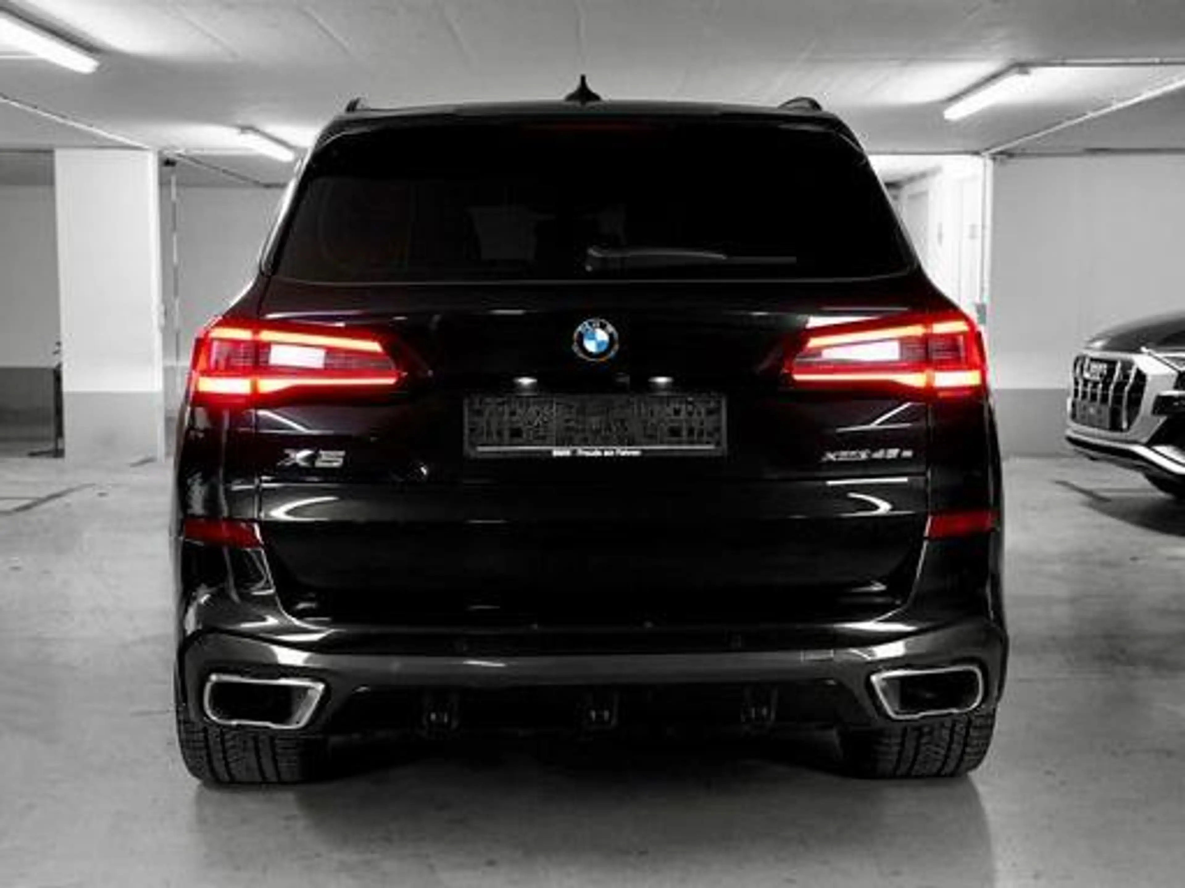 BMW X5 xDrive 45 e M Sport — photo 15