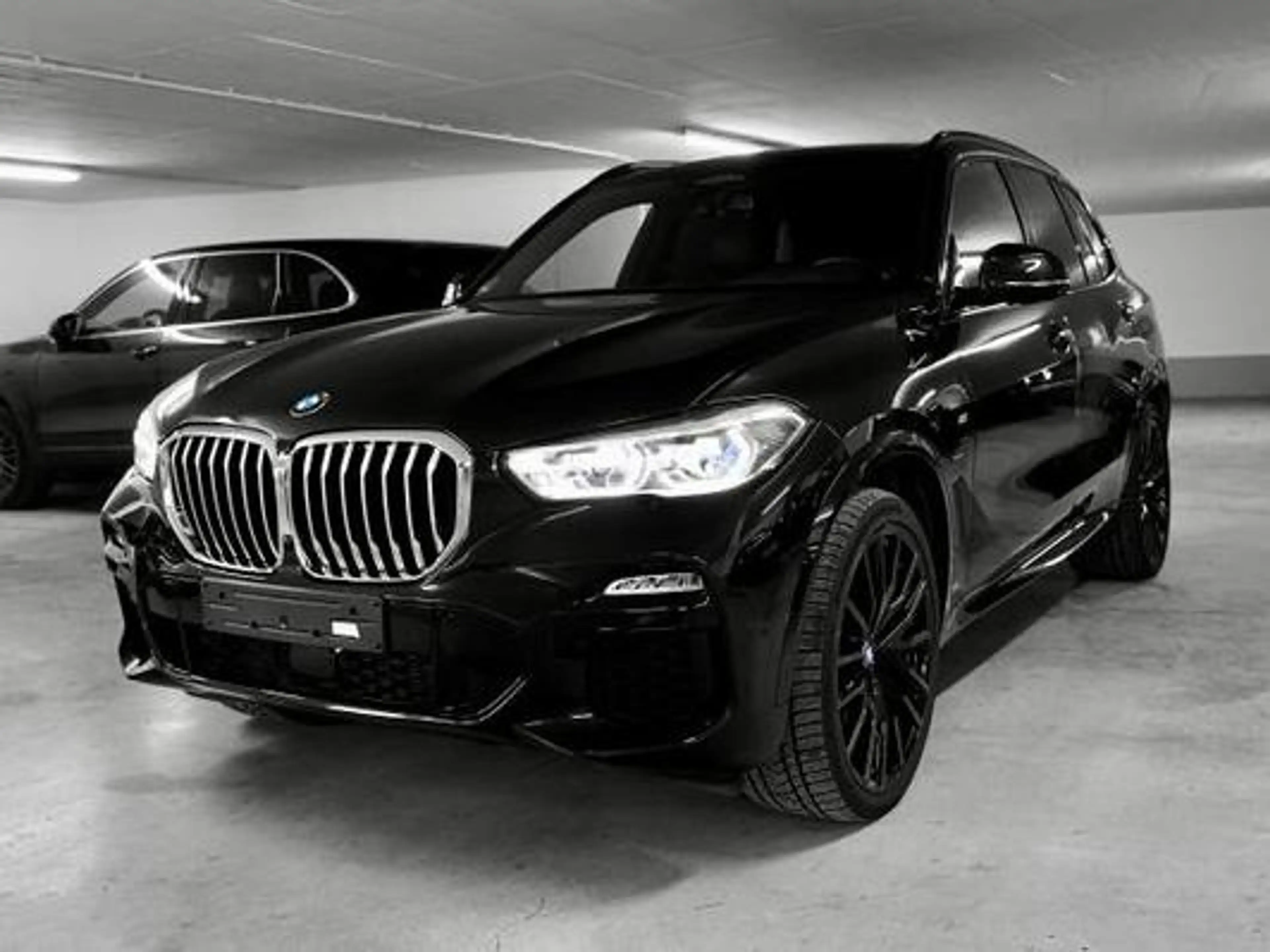 BMW X5 xDrive 45 e M Sport — photo 12