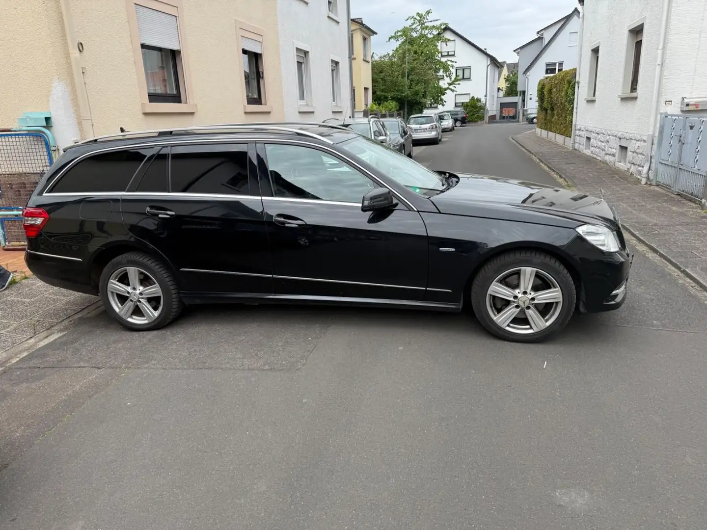 Mercedes-Benz E 350 E -Klasse T-Mod 4Mat Schwarz - 2