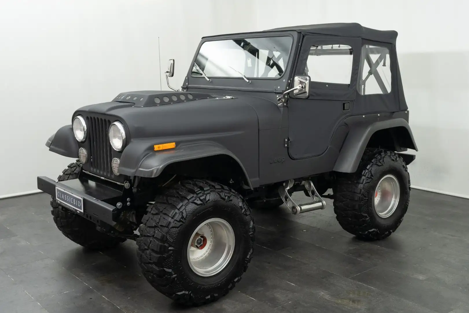 Jeep CJ-5 Negro - 1
