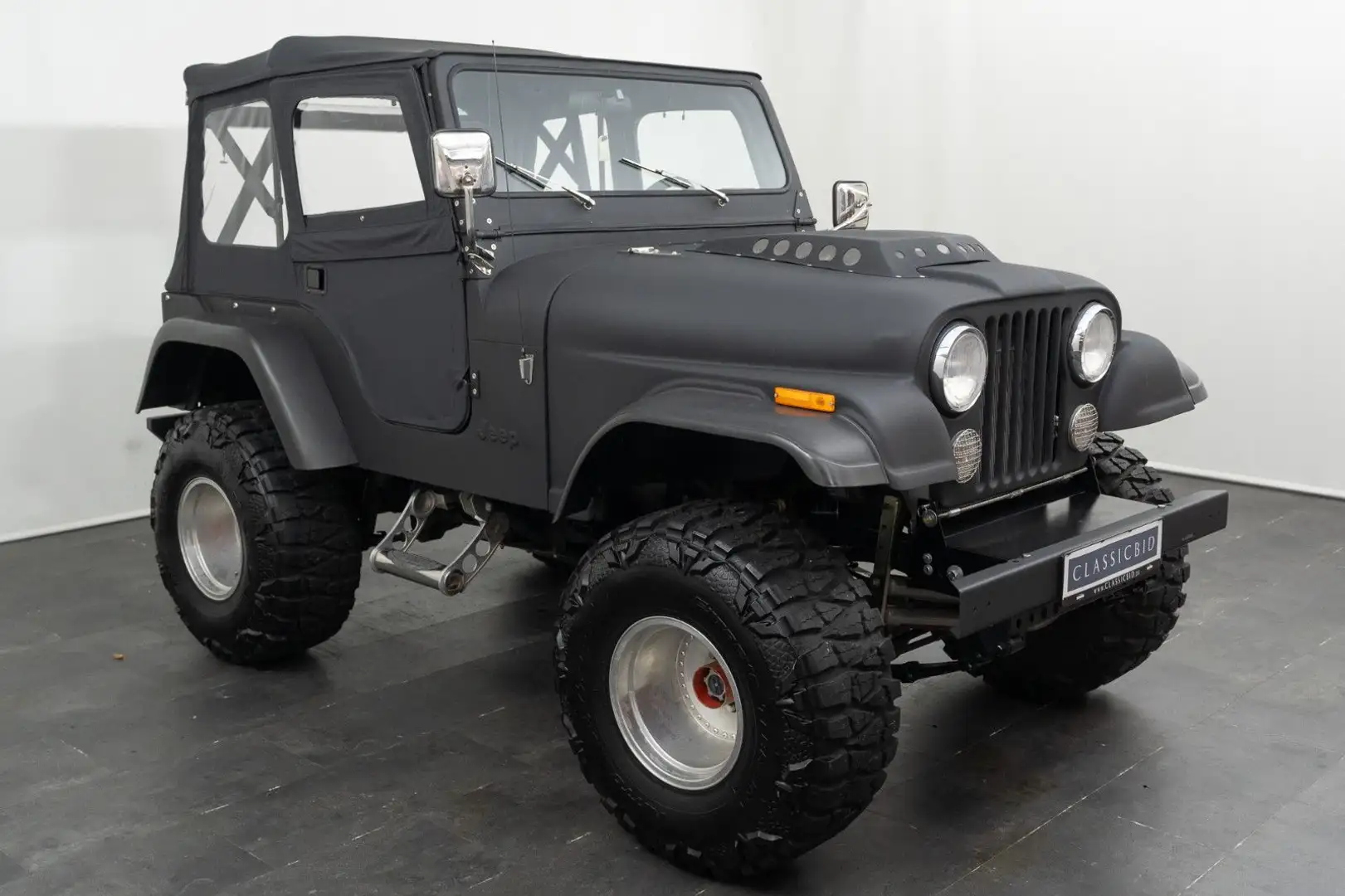 Jeep CJ-5 Negro - 2