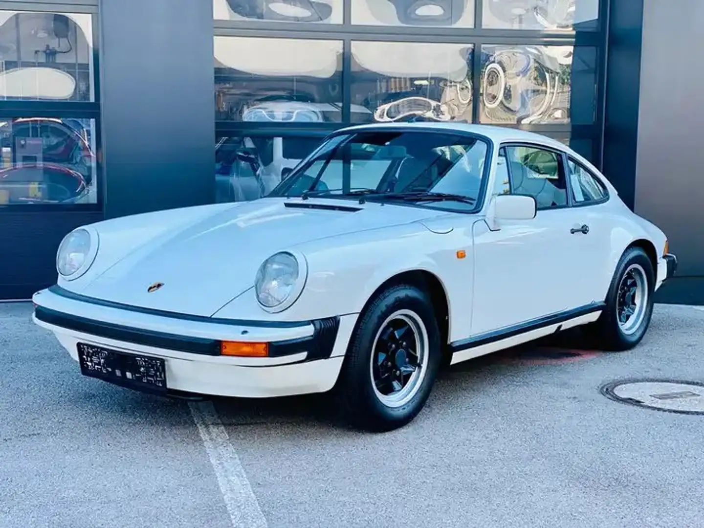 Porsche 911 911 SC 3,0 -G Modell-Jahreswagenzustand-1. Besitz! Weiß - 1