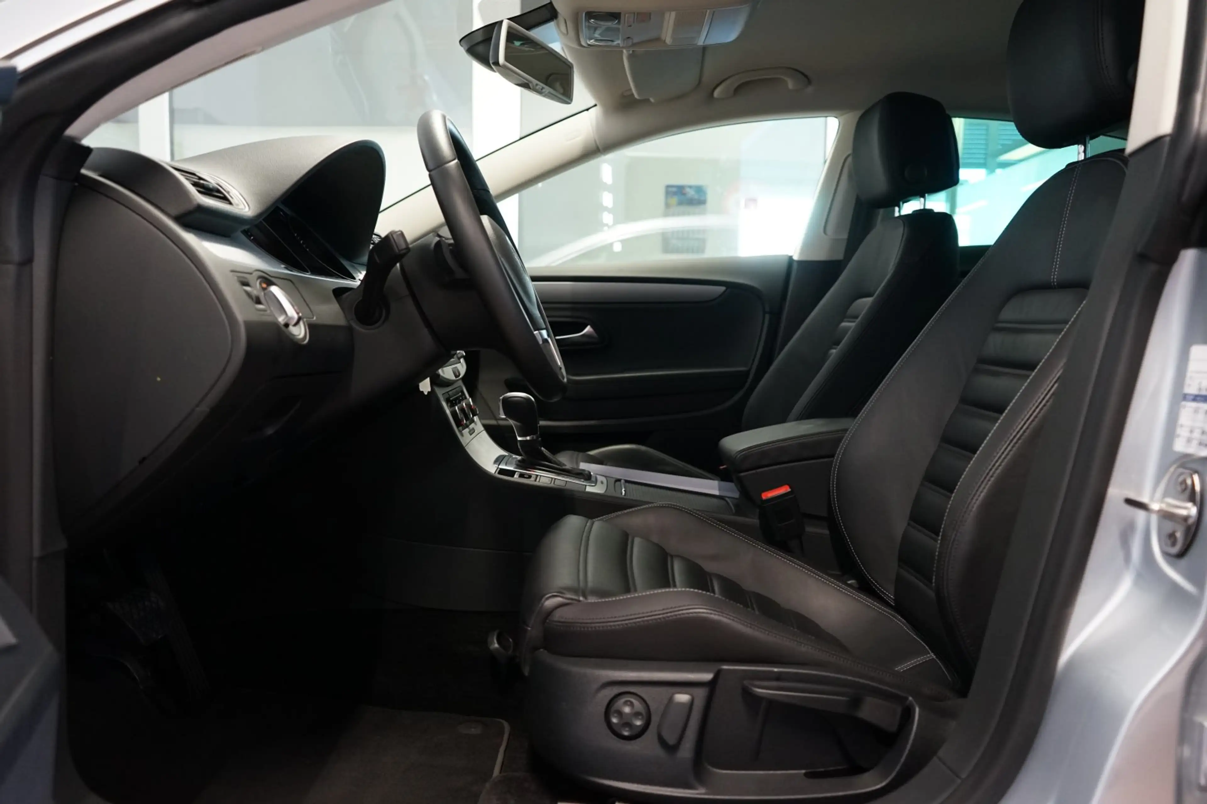 Volkswagen CC 3.6 V6 FSI 4M|1.HD|27 TKM|BI-XENON|NAVI|LEDER — photo 6