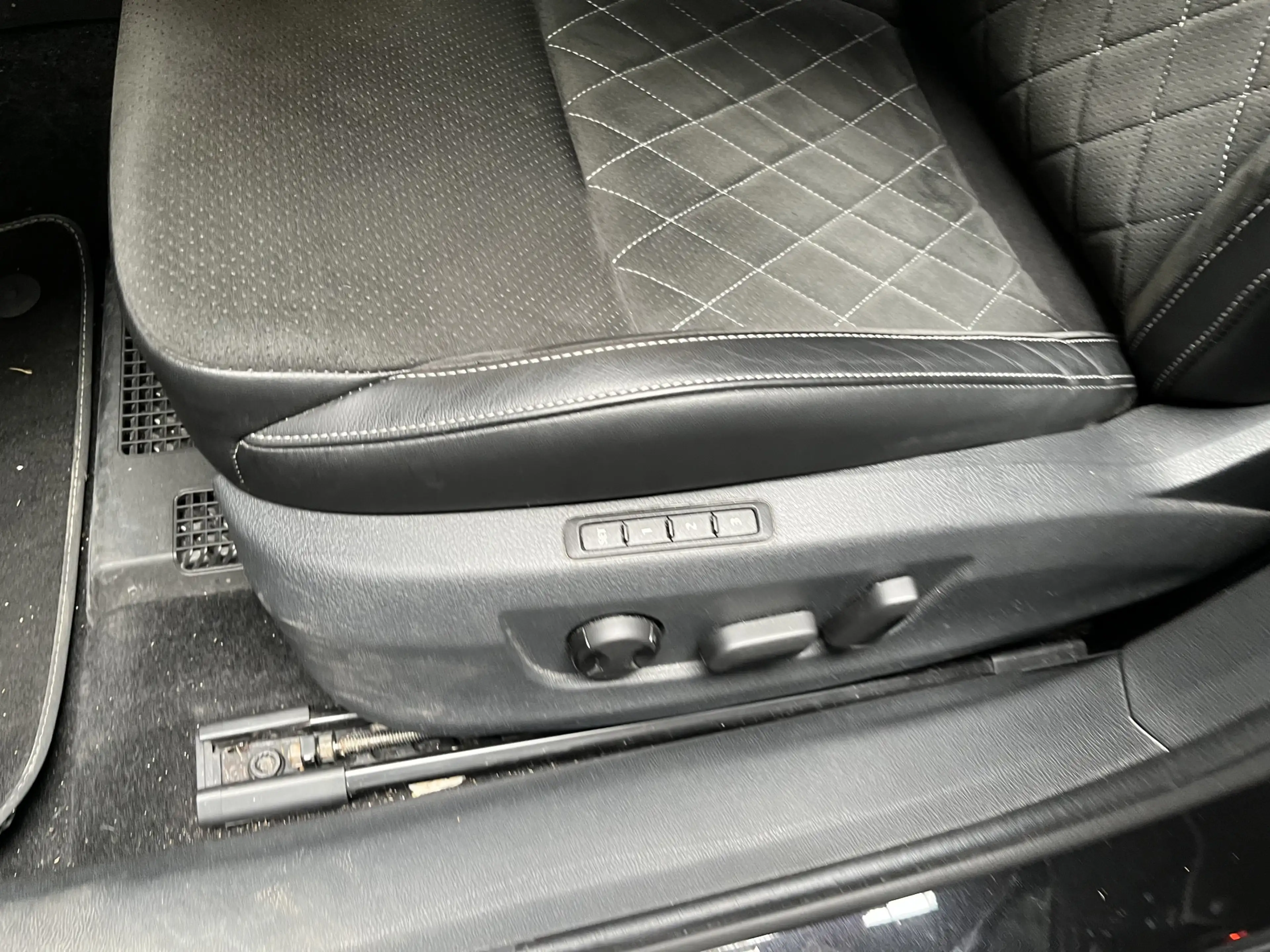 Skoda Superb Combi 1.4 TSI iV Sportline / AUTOMAAT/ TREKHAAK/ P — photo 10