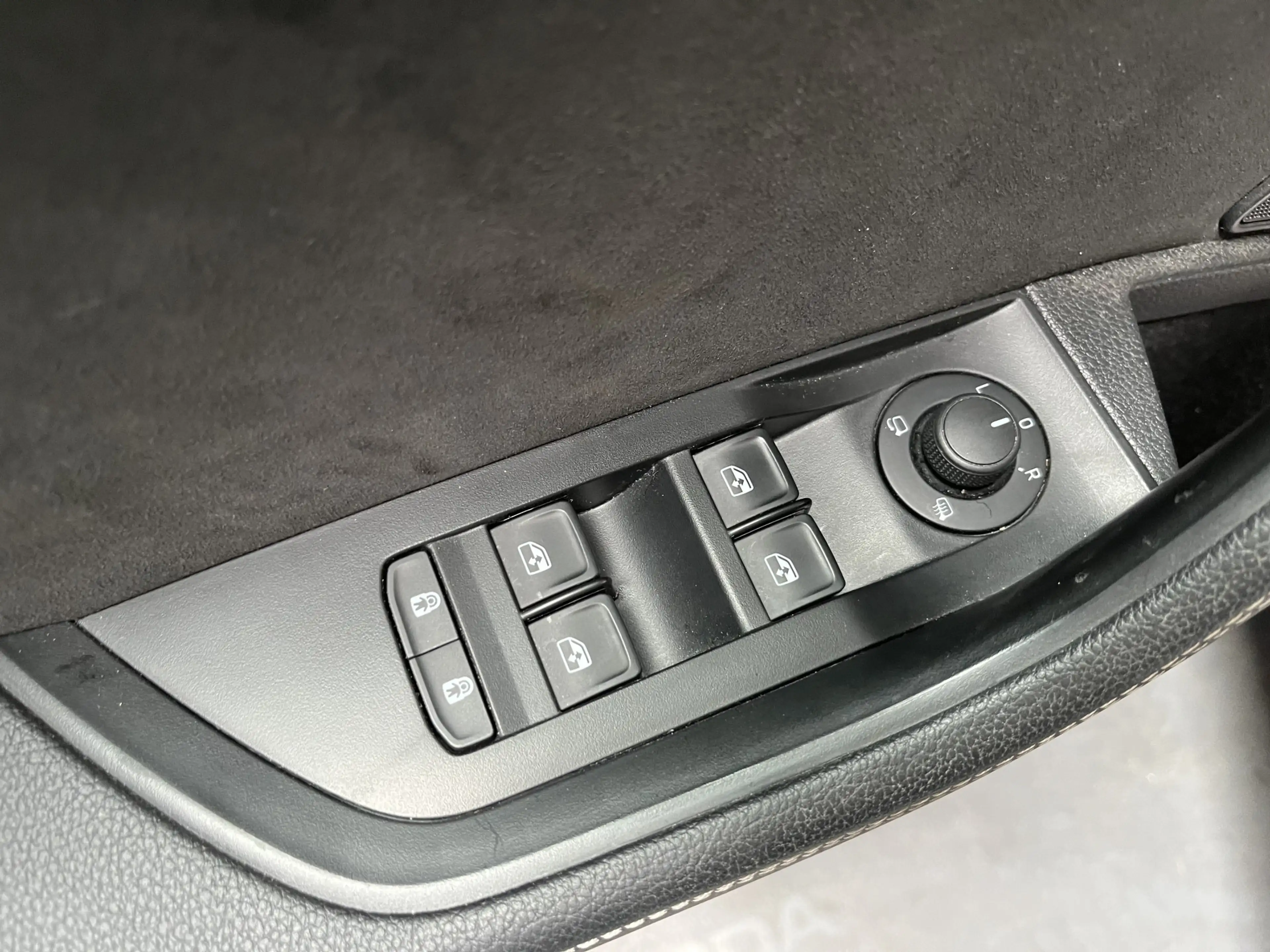 Skoda Superb Combi 1.4 TSI iV Sportline / AUTOMAAT/ TREKHAAK/ P — photo 11