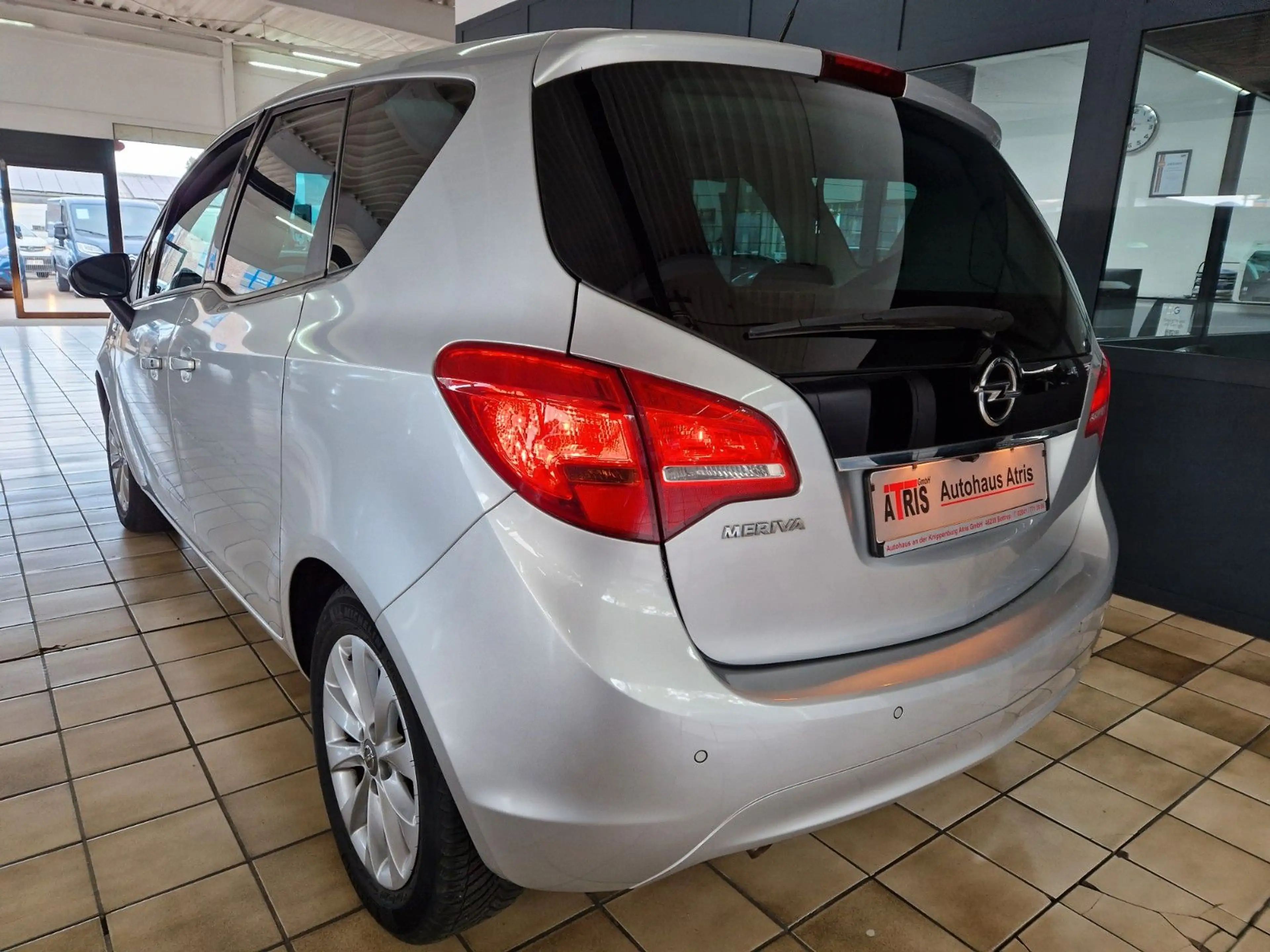 Opel Meriva B Drive Active — photo 4