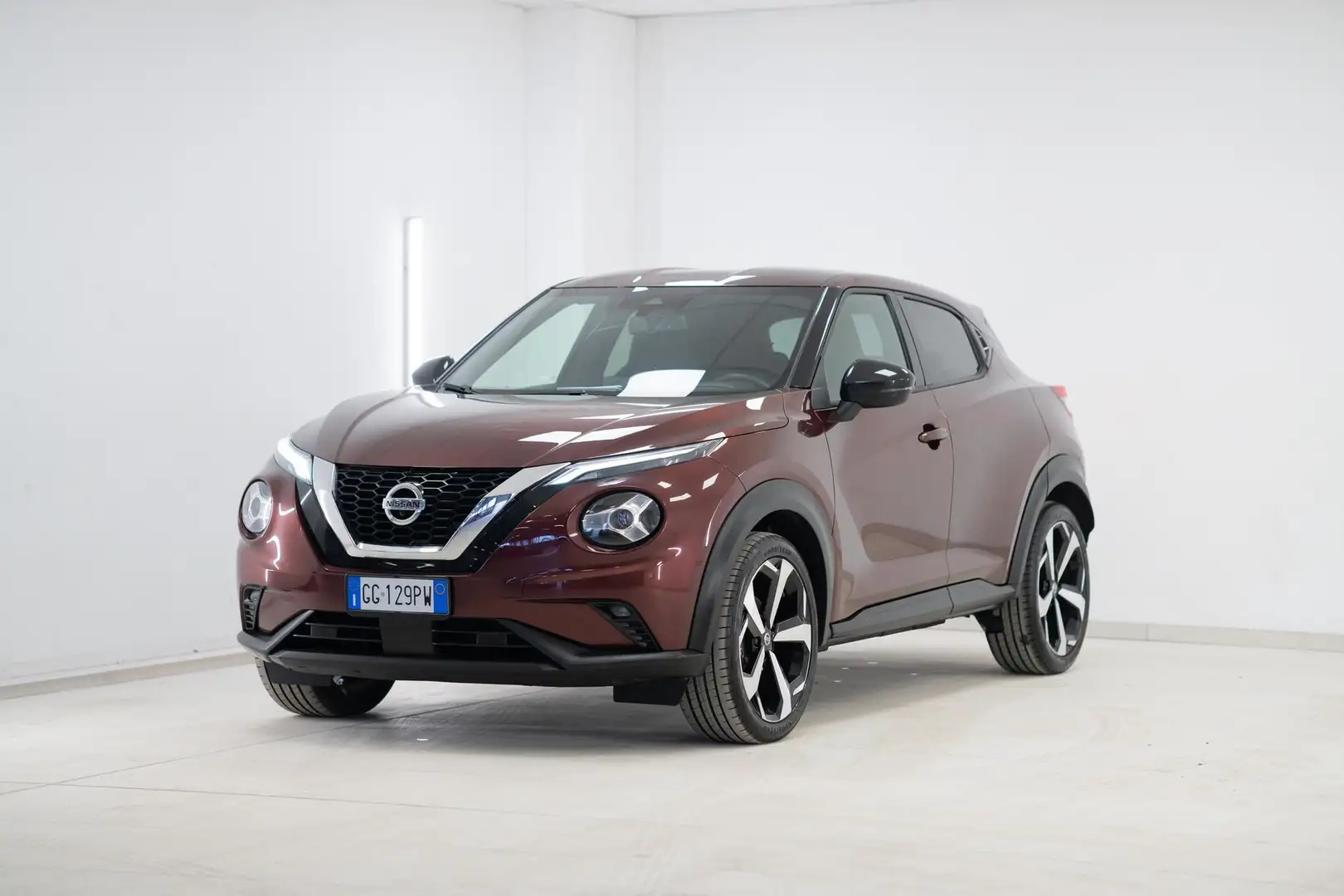 Nissan Juke 1.0 DIG-T N-Connecta 114cv DCT - 1