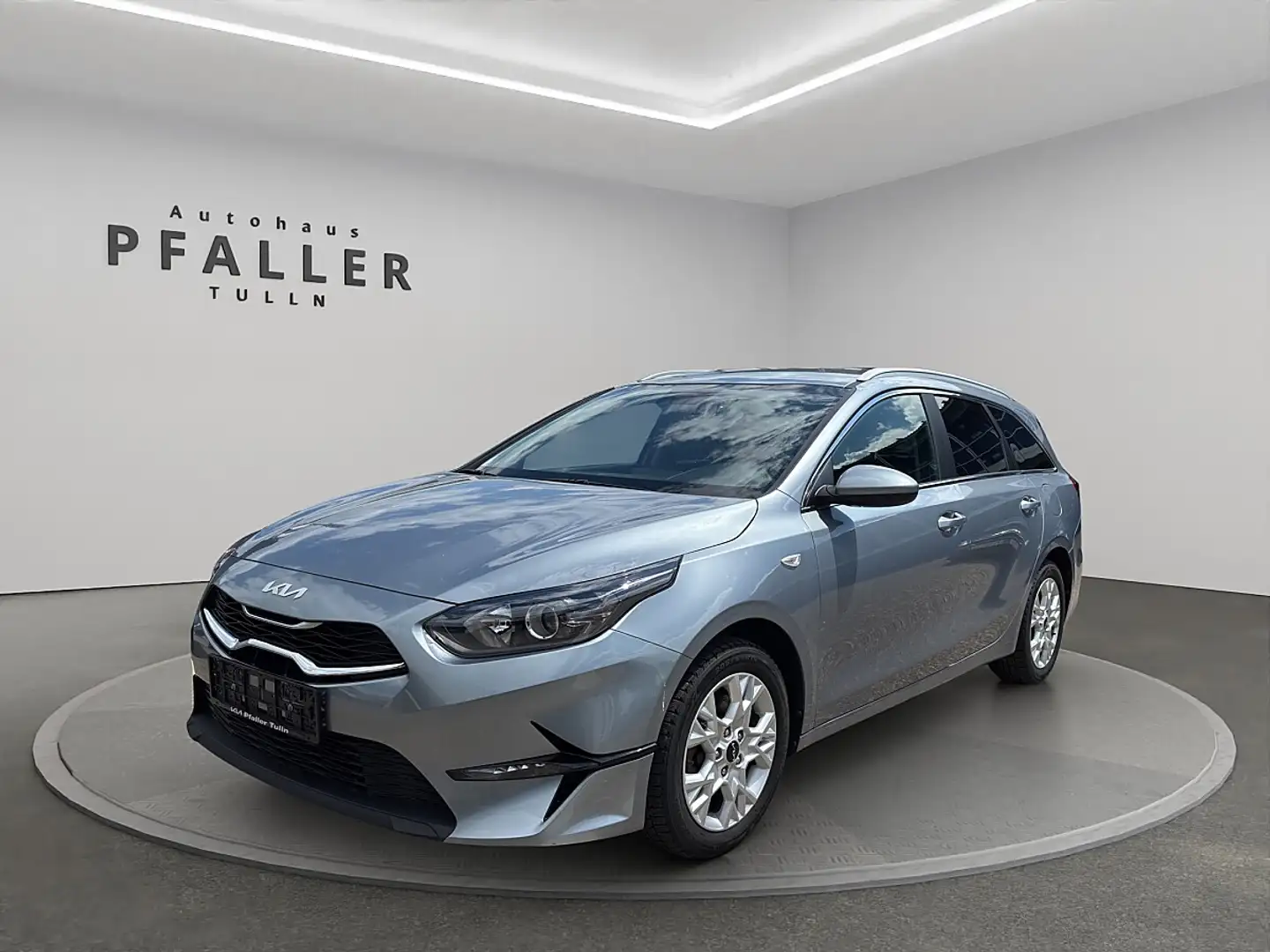 Kia Ceed SW / cee'd SW ceed SW 1,5 TGDI Silber 48V DCT Silber - 1