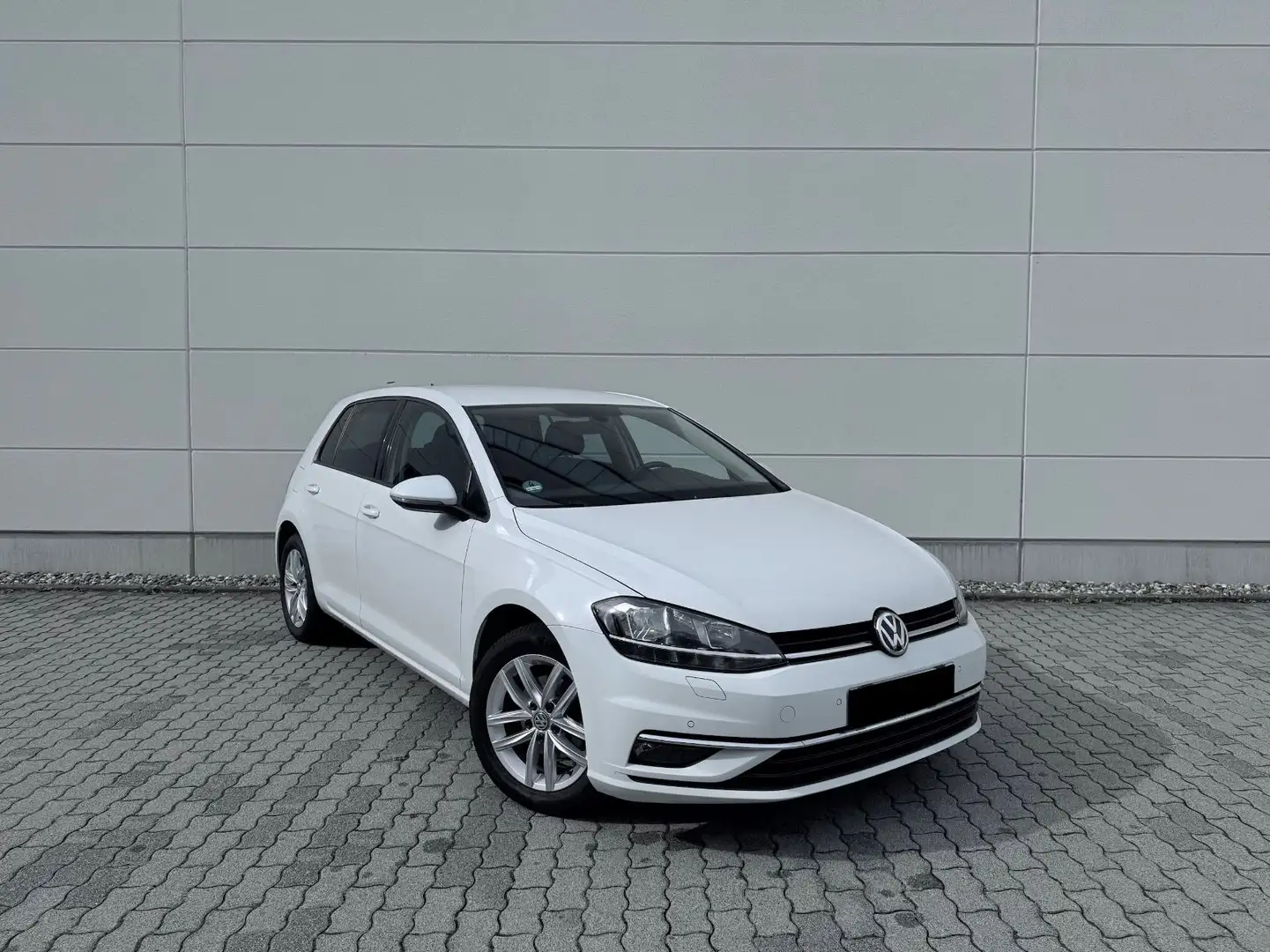 Volkswagen Golf VII Lim. Comfortline*Navi*ACC*Apple-Carplay Weiß - 2