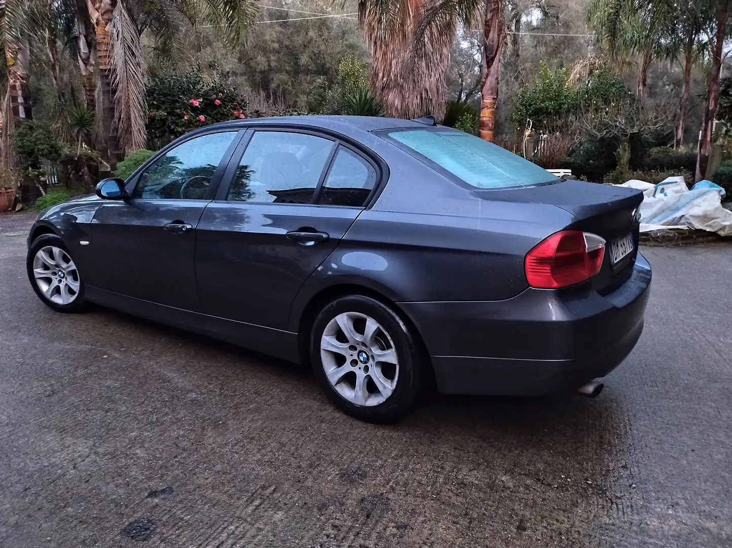BMW 320 Serie 3 E90 Berlina 320d Futura - 2
