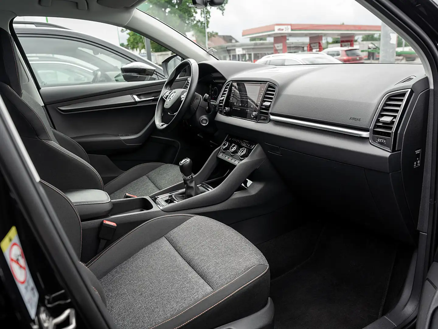 Skoda Karoq 1.5 TS Clever AHK KLIMA NAVI ALU DACH P Noir - 2
