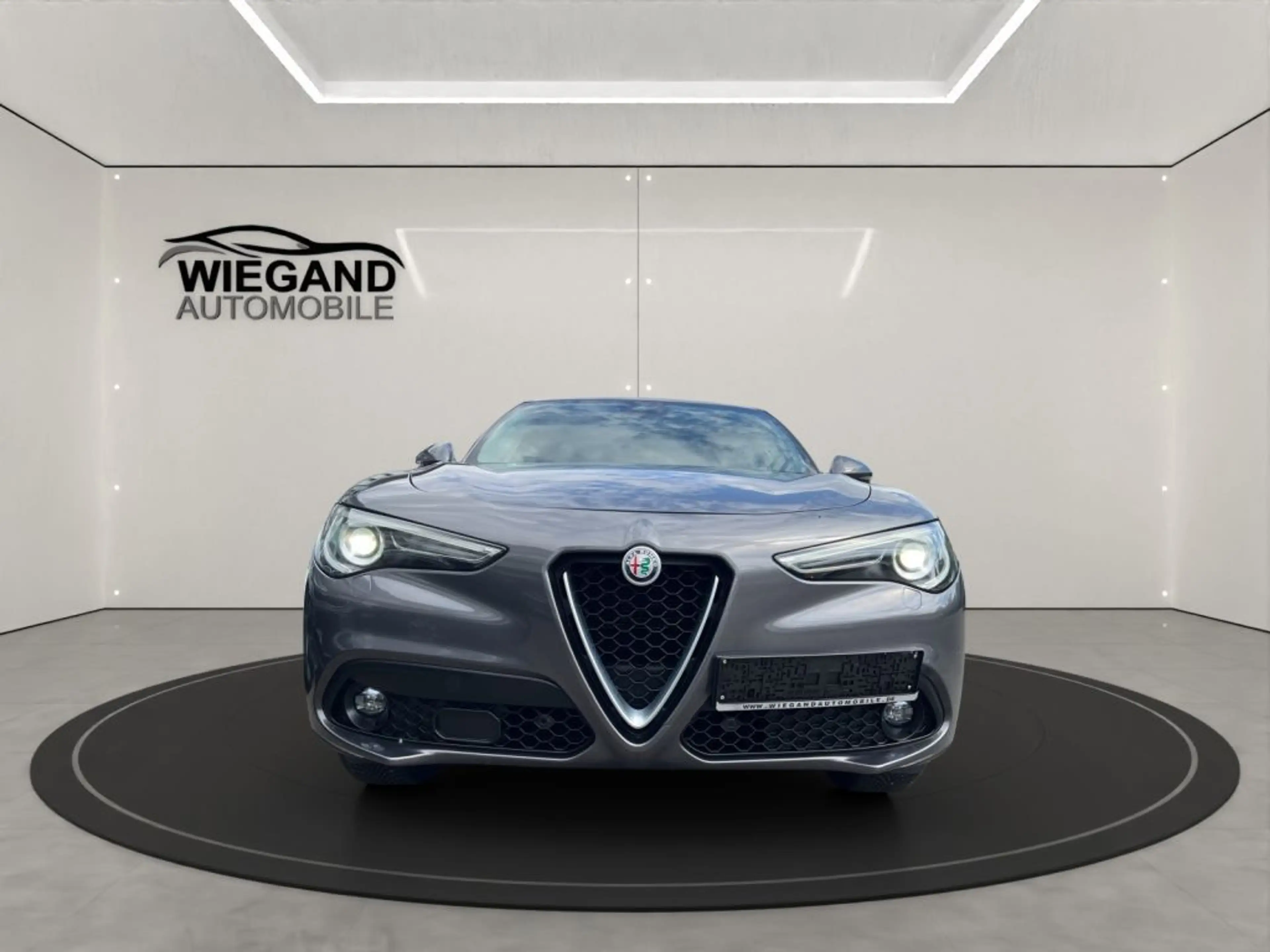 Alfa Romeo Stelvio 2.2 Diesel 16V AT8-Q4 Super+RFK+PDC+ — photo 8