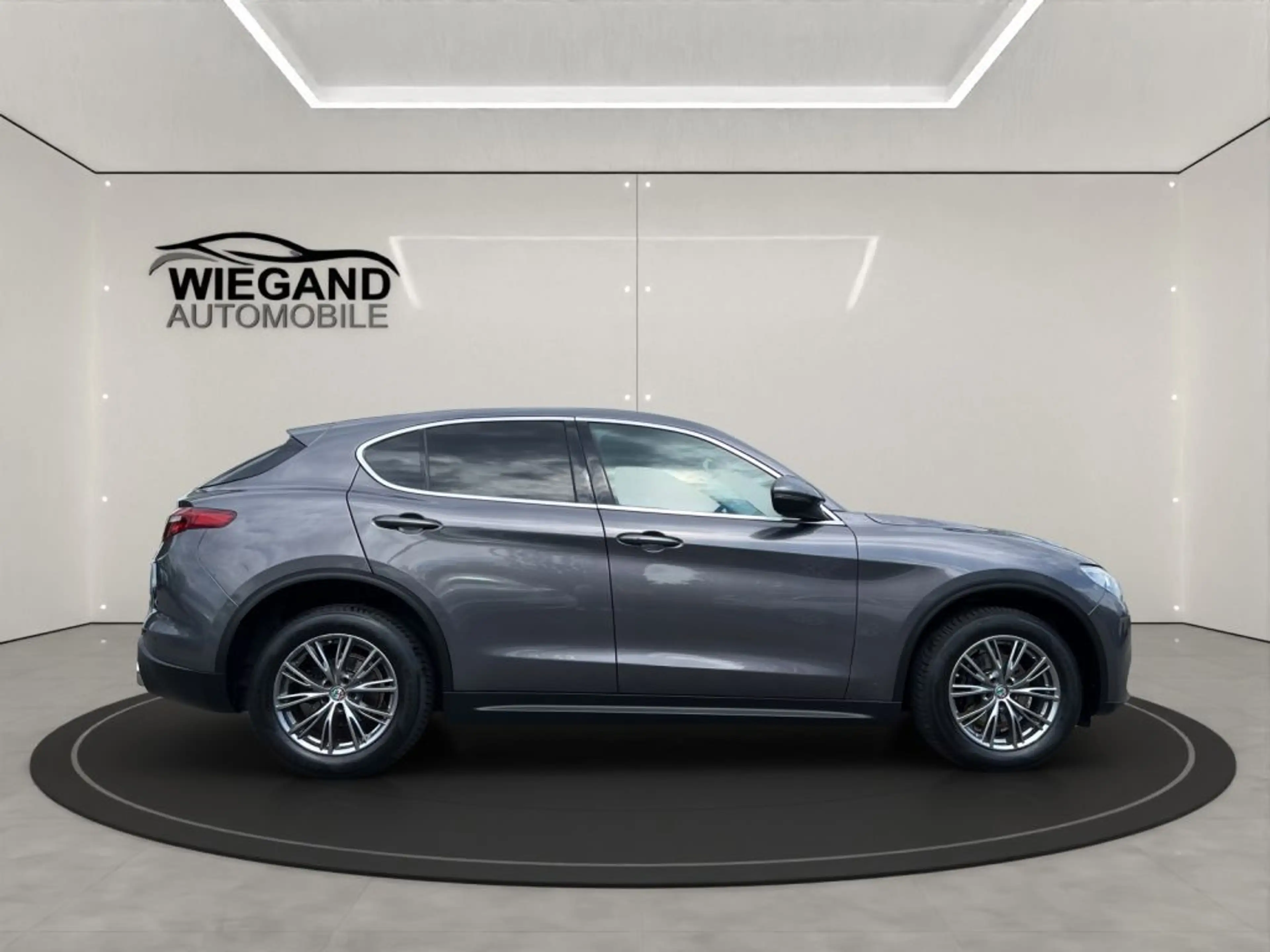 Alfa Romeo Stelvio 2.2 Diesel 16V AT8-Q4 Super+RFK+PDC+ — photo 6