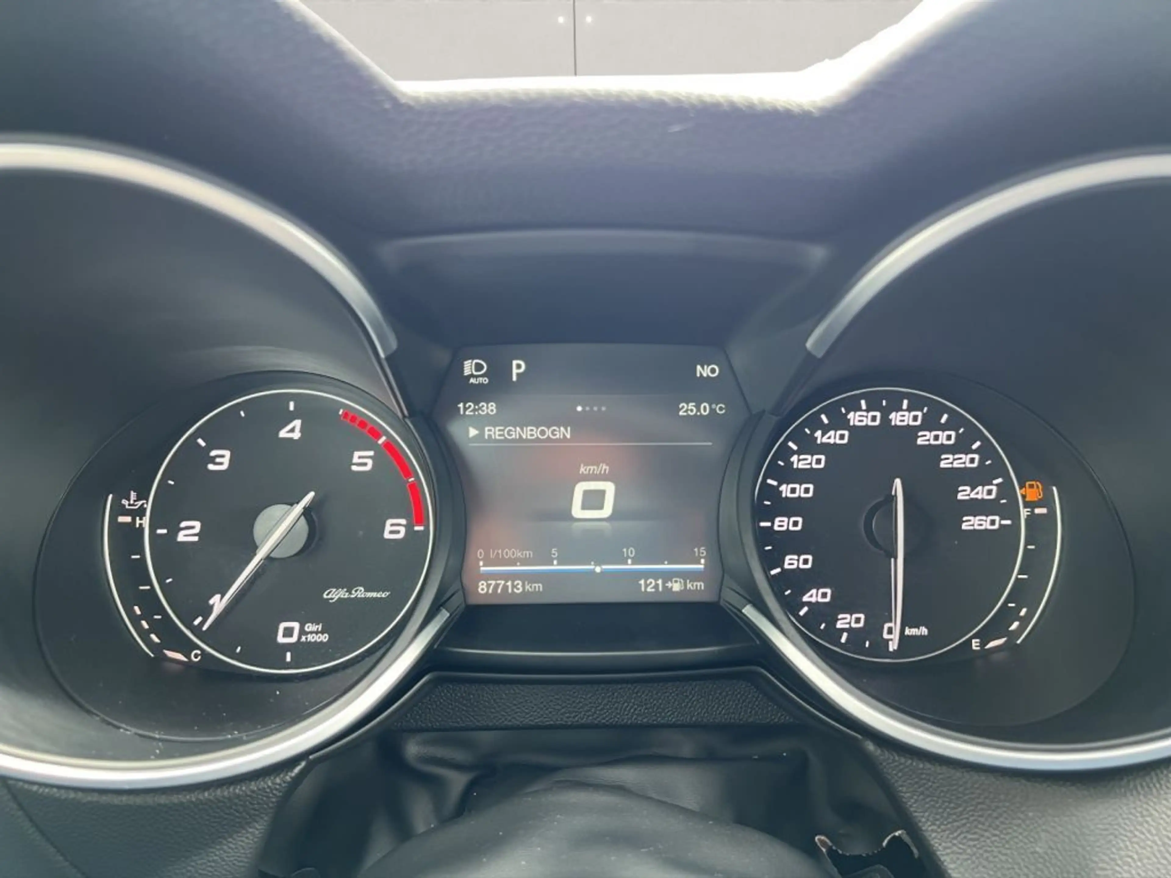 Alfa Romeo Stelvio 2.2 Diesel 16V AT8-Q4 Super+RFK+PDC+ — photo 13