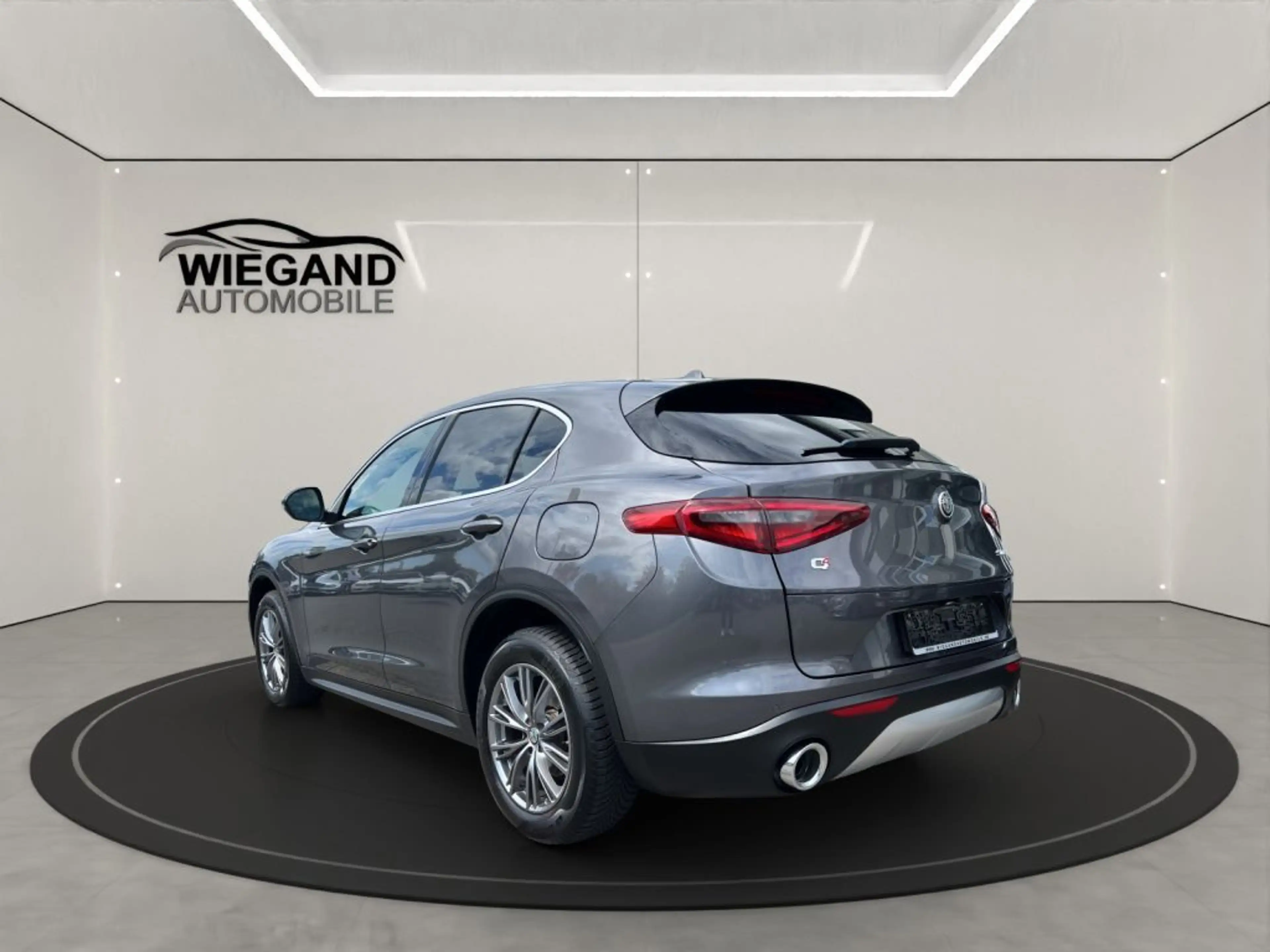 Alfa Romeo Stelvio 2.2 Diesel 16V AT8-Q4 Super+RFK+PDC+ — photo 3