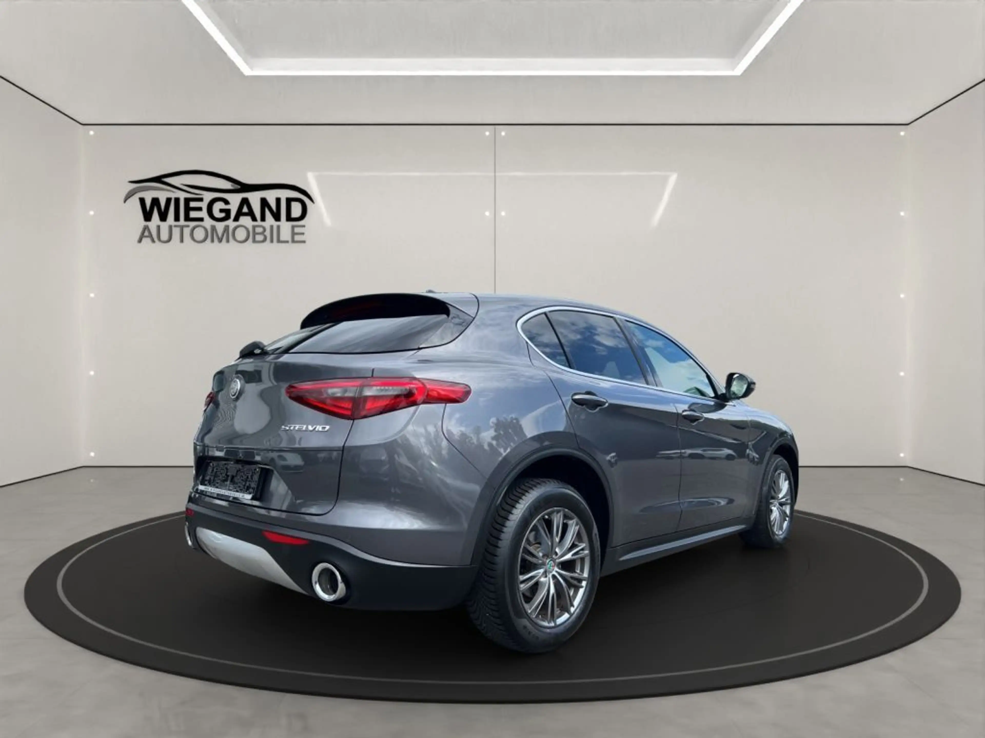 Alfa Romeo Stelvio 2.2 Diesel 16V AT8-Q4 Super+RFK+PDC+ — photo 5