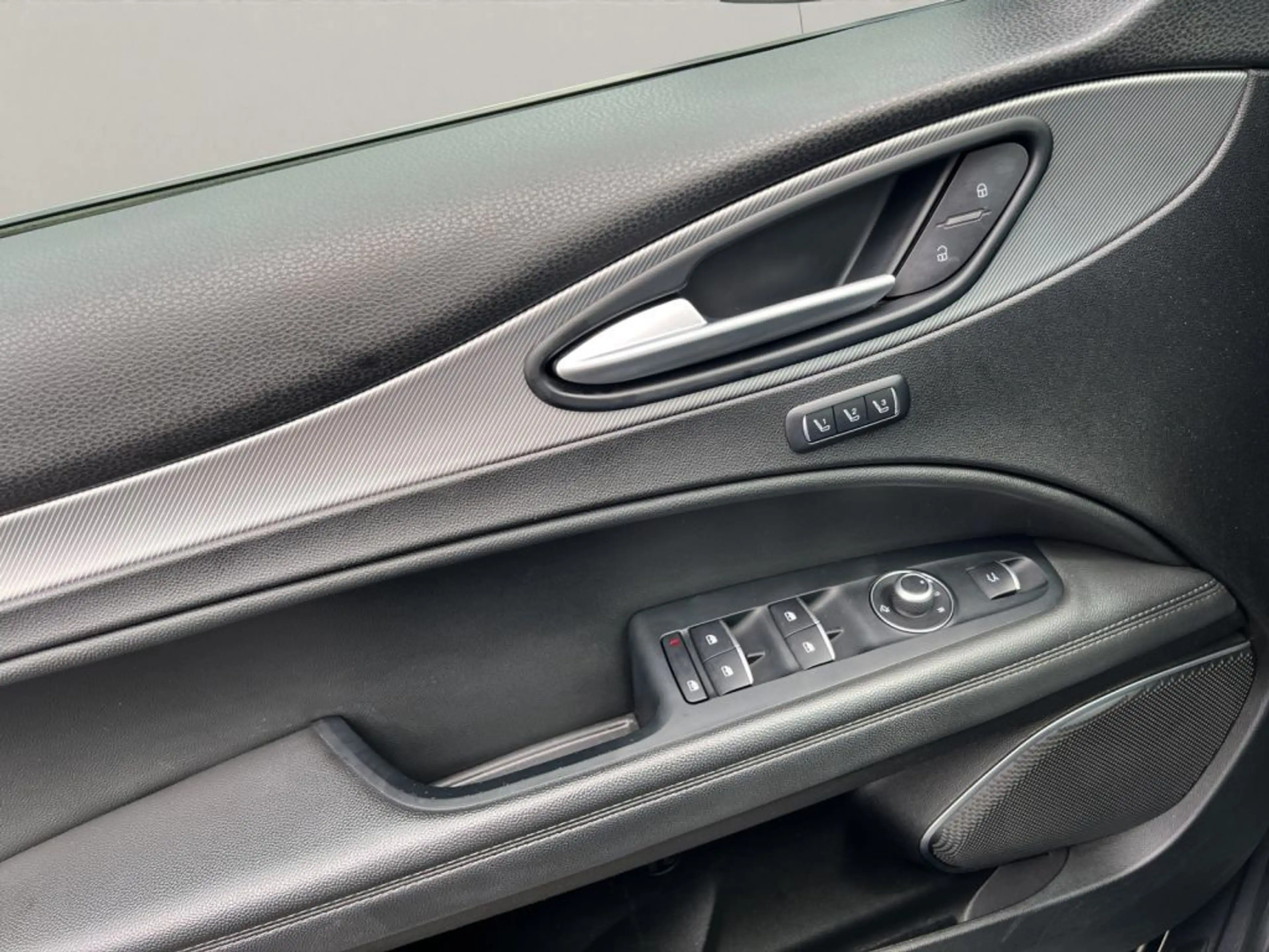 Alfa Romeo Stelvio 2.2 Diesel 16V AT8-Q4 Super+RFK+PDC+ — photo 9