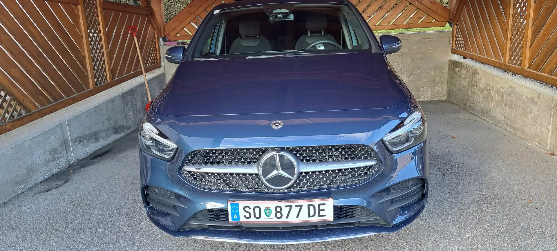 Mercedes-Benz B 250 B 250 e PHEV Aut. Blau - 1