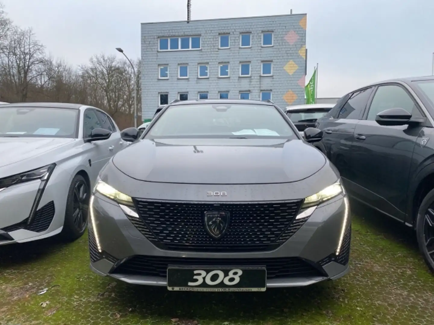 Peugeot 308 SW GT Hybrid 145 e-DSC6 *360°KAMERA*EPH*SHZ*LK-HEI Grau - 2