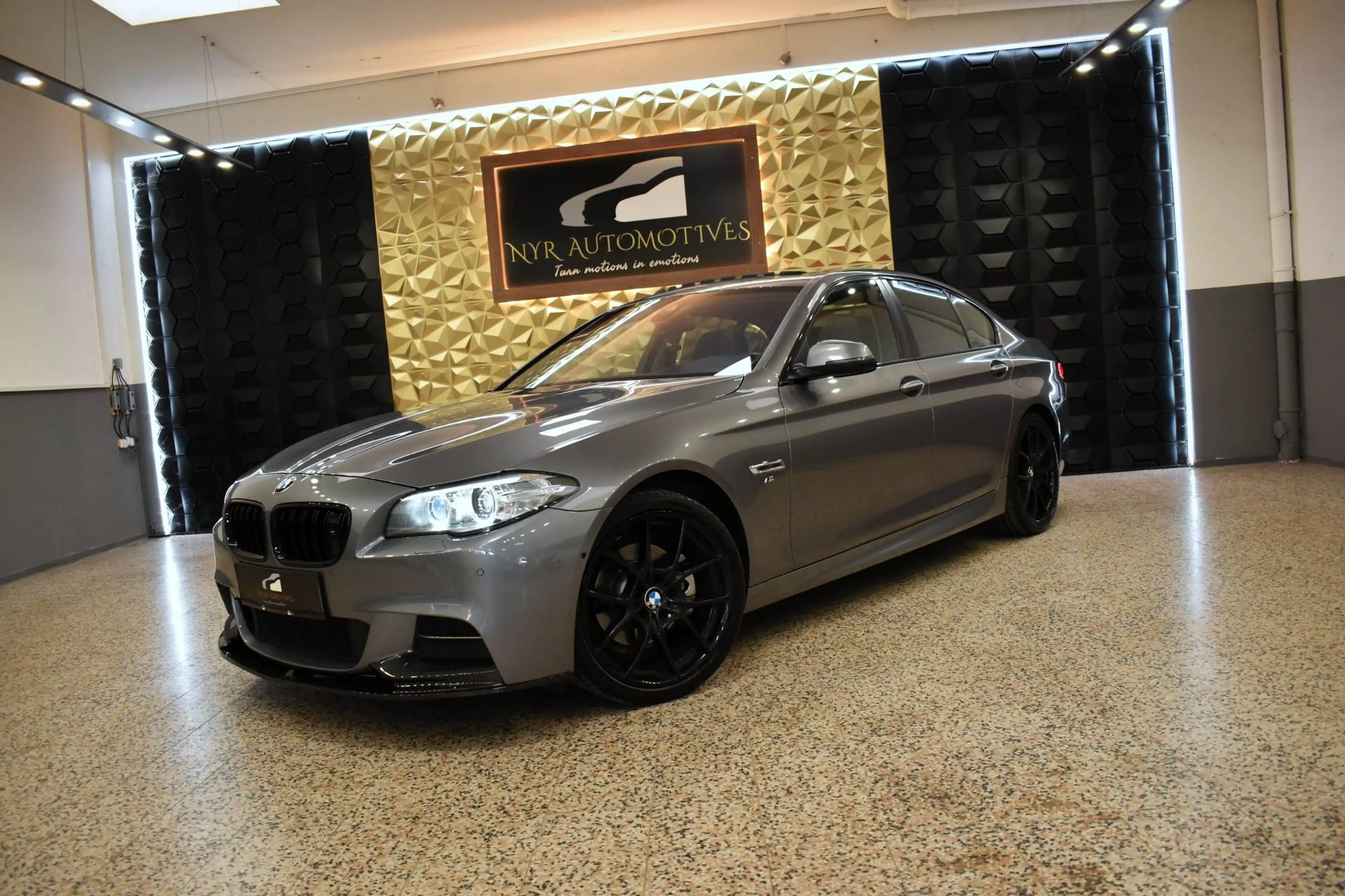 BMW 520 d Aut. LCI, M-PERFORMANCE, SHD, HUD, 5x KAMERA, SOFT CLOSE, SITZKÜHLUNG, NIGHT VISION