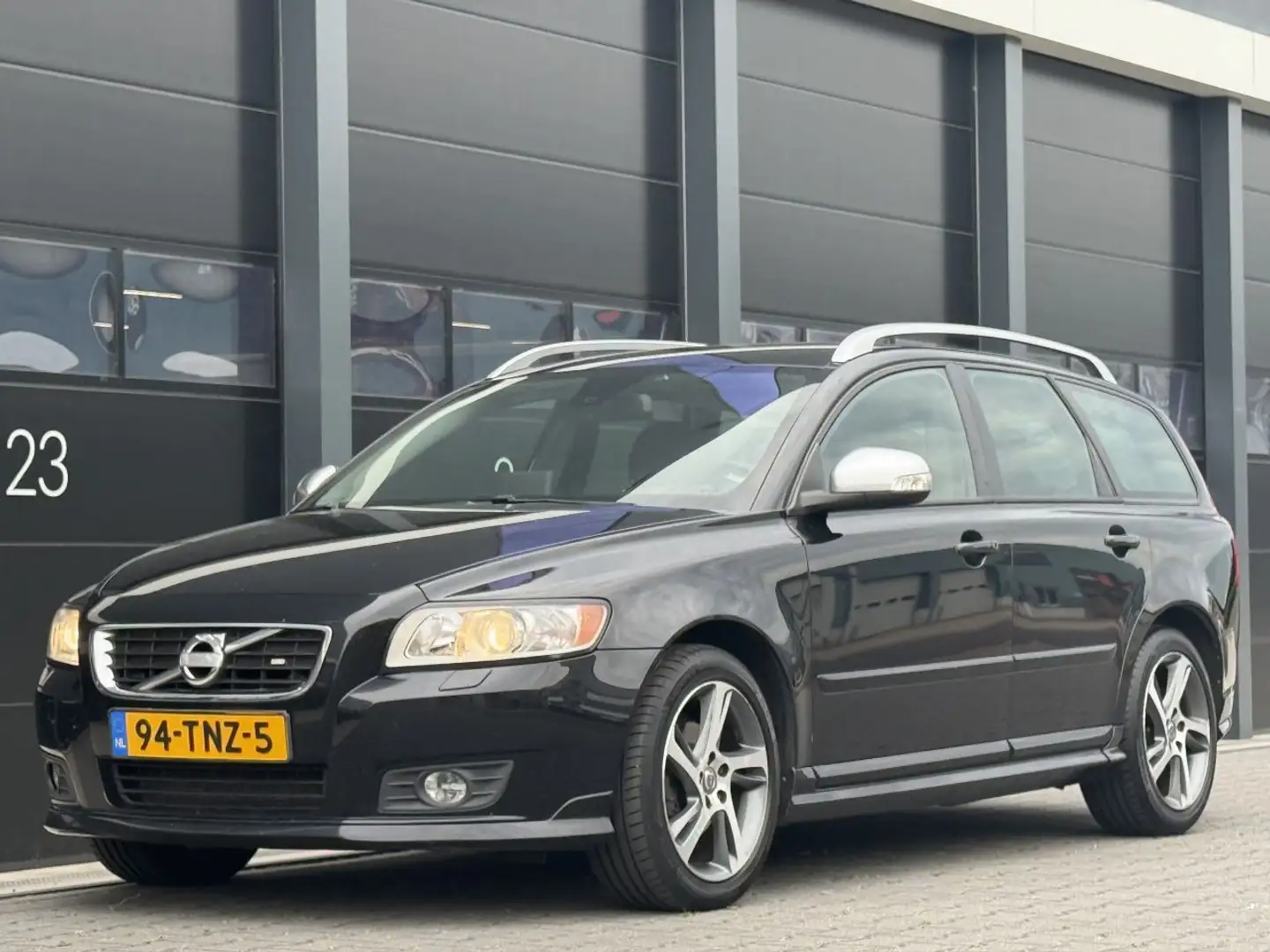 Volvo V50 V-50 1.6 D2 S/S Limited Edition Zwart - 1