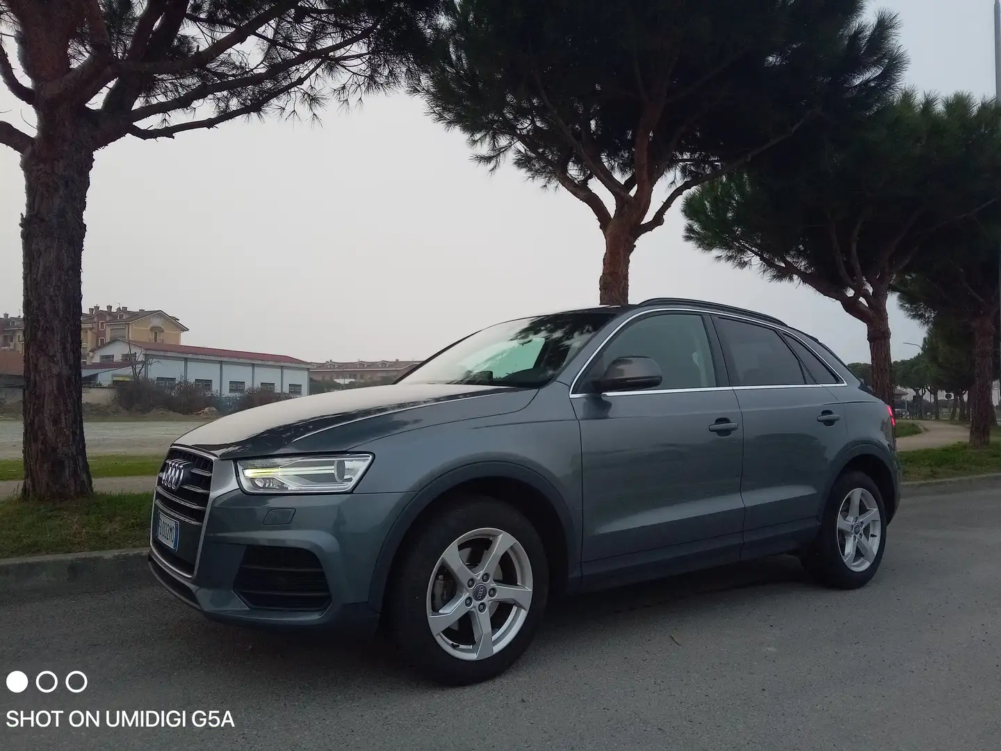 Audi Q3 2.0 tdi 120cv/TAGLIANDATA/PERFETTA Grau - 1