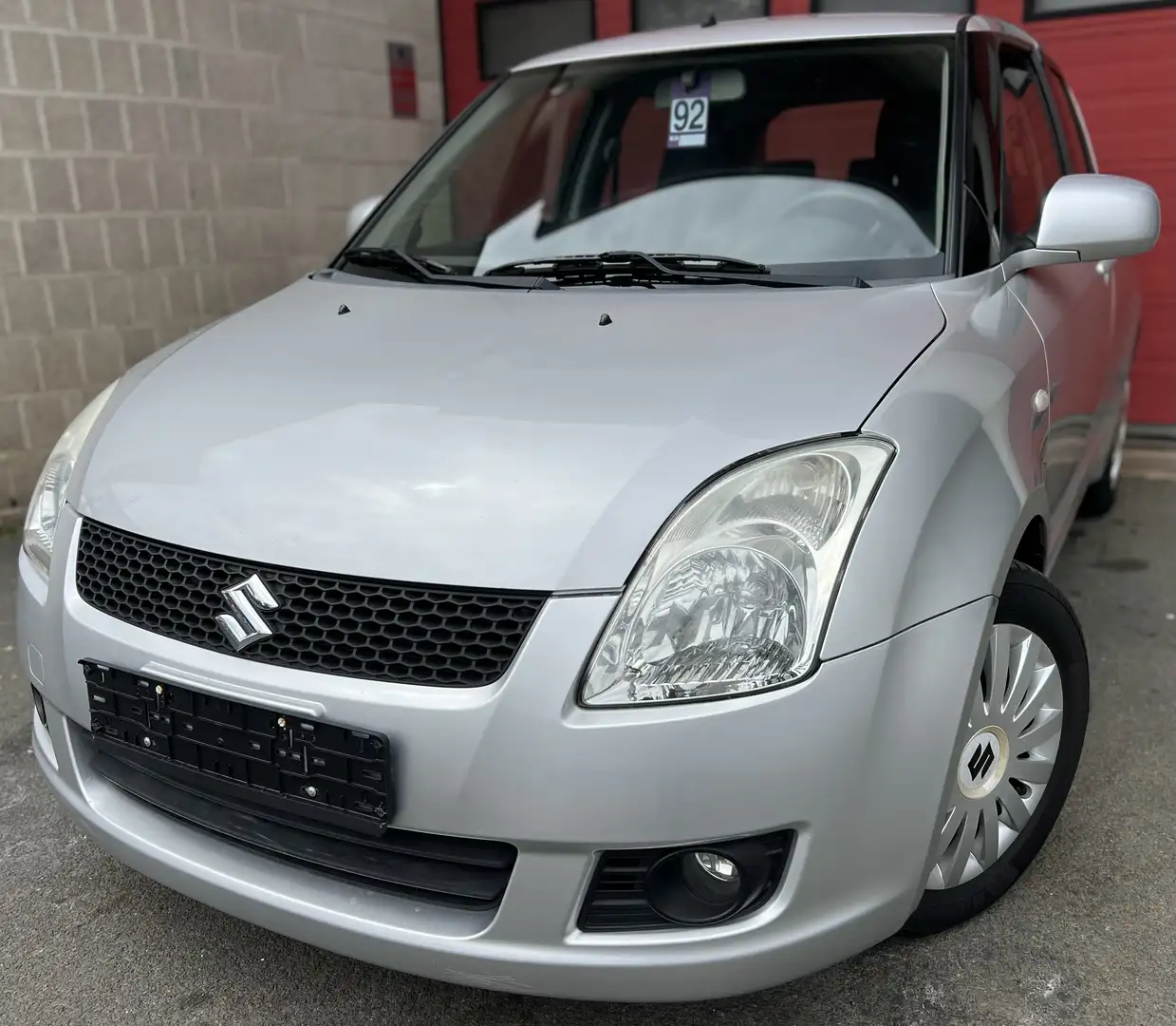 Suzuki Swift 1.3i GL Air / CLIM + CUIR Gris - 1