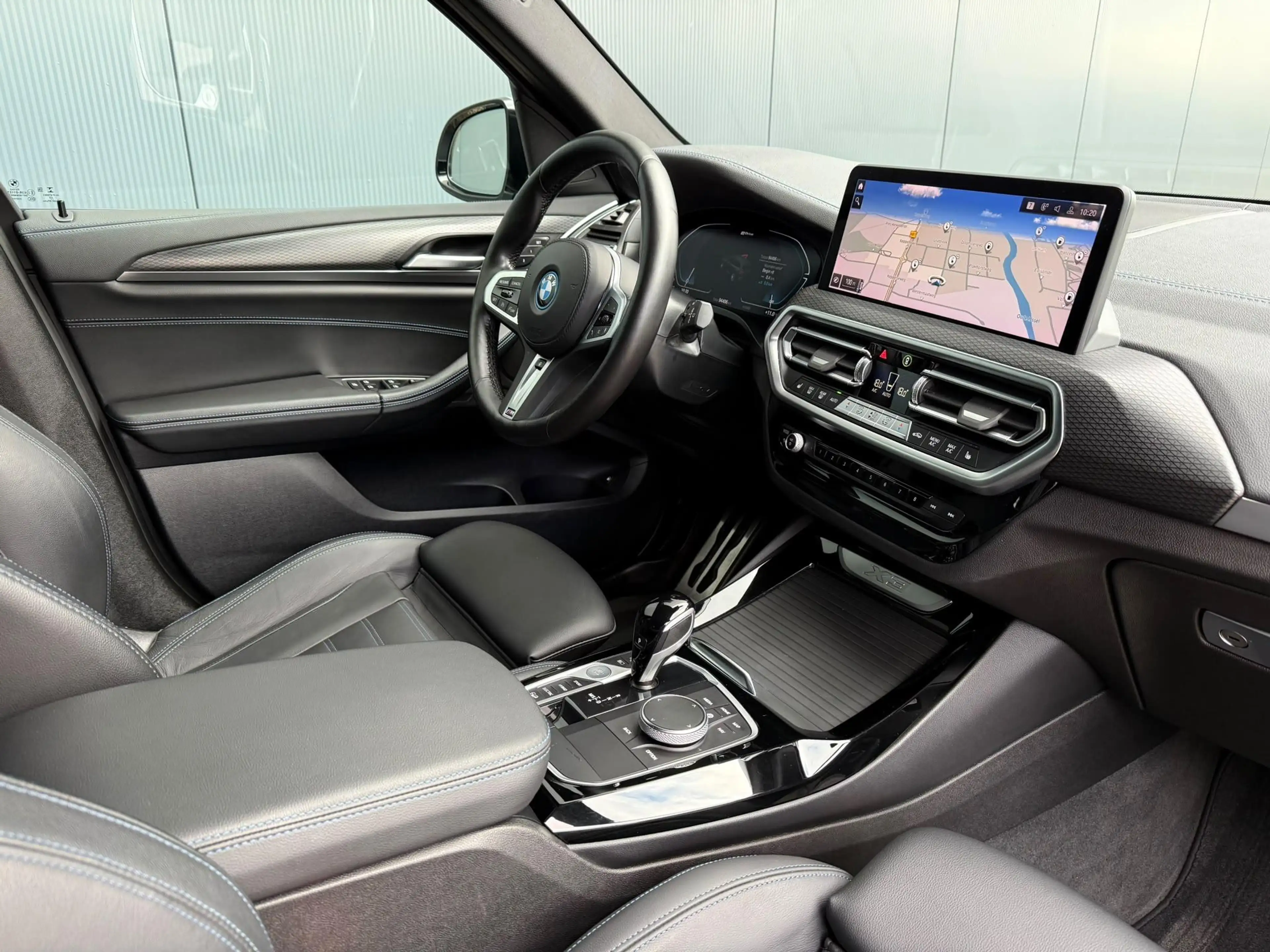 BMW X3 xDrive30e M-sport Memory tr.hk camera Laser HUD — photo 35