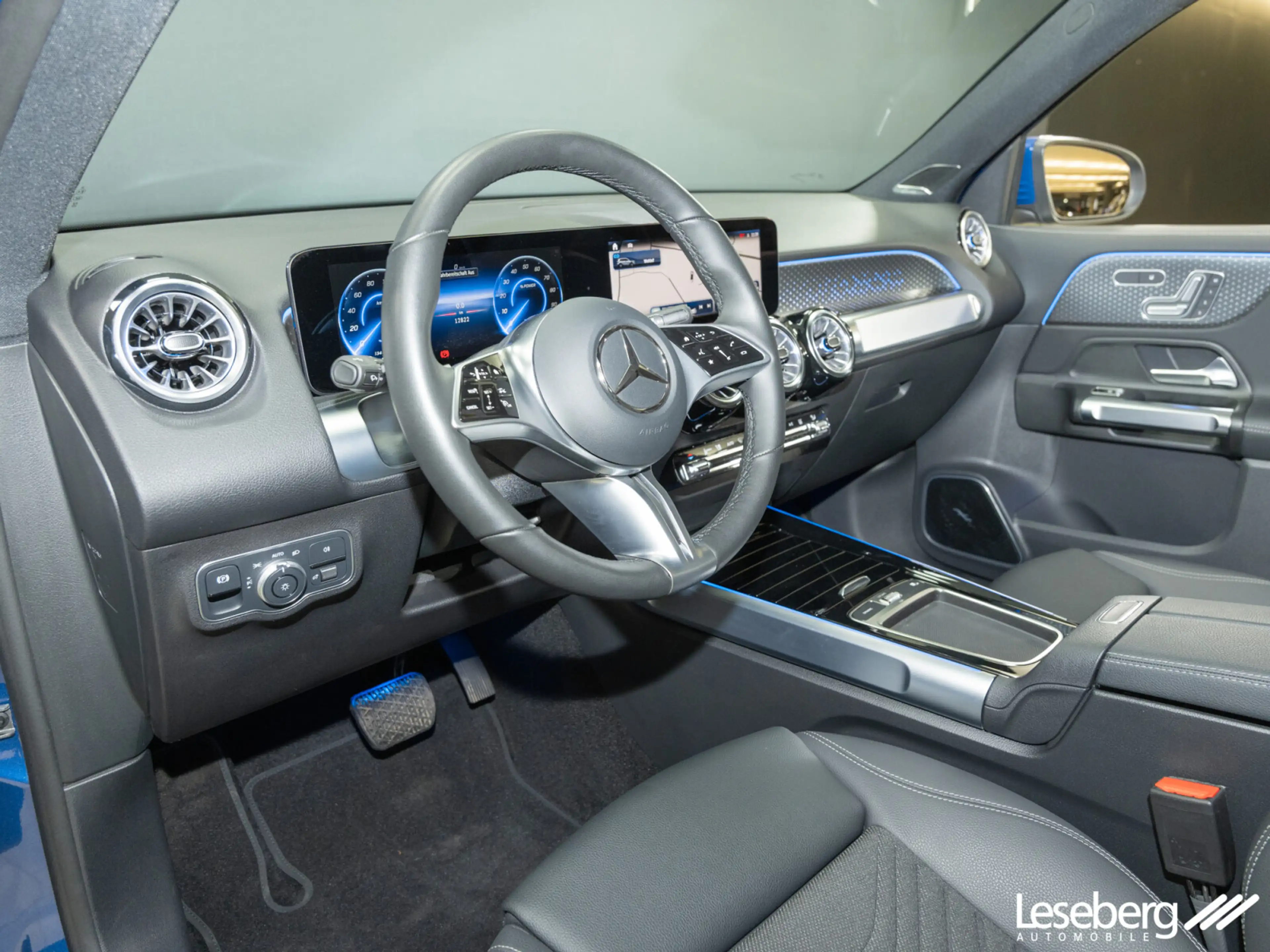 Mercedes-Benz EQB 300 EQB 300 4M Progressive LED/Distro/Burmester/360° — photo 11