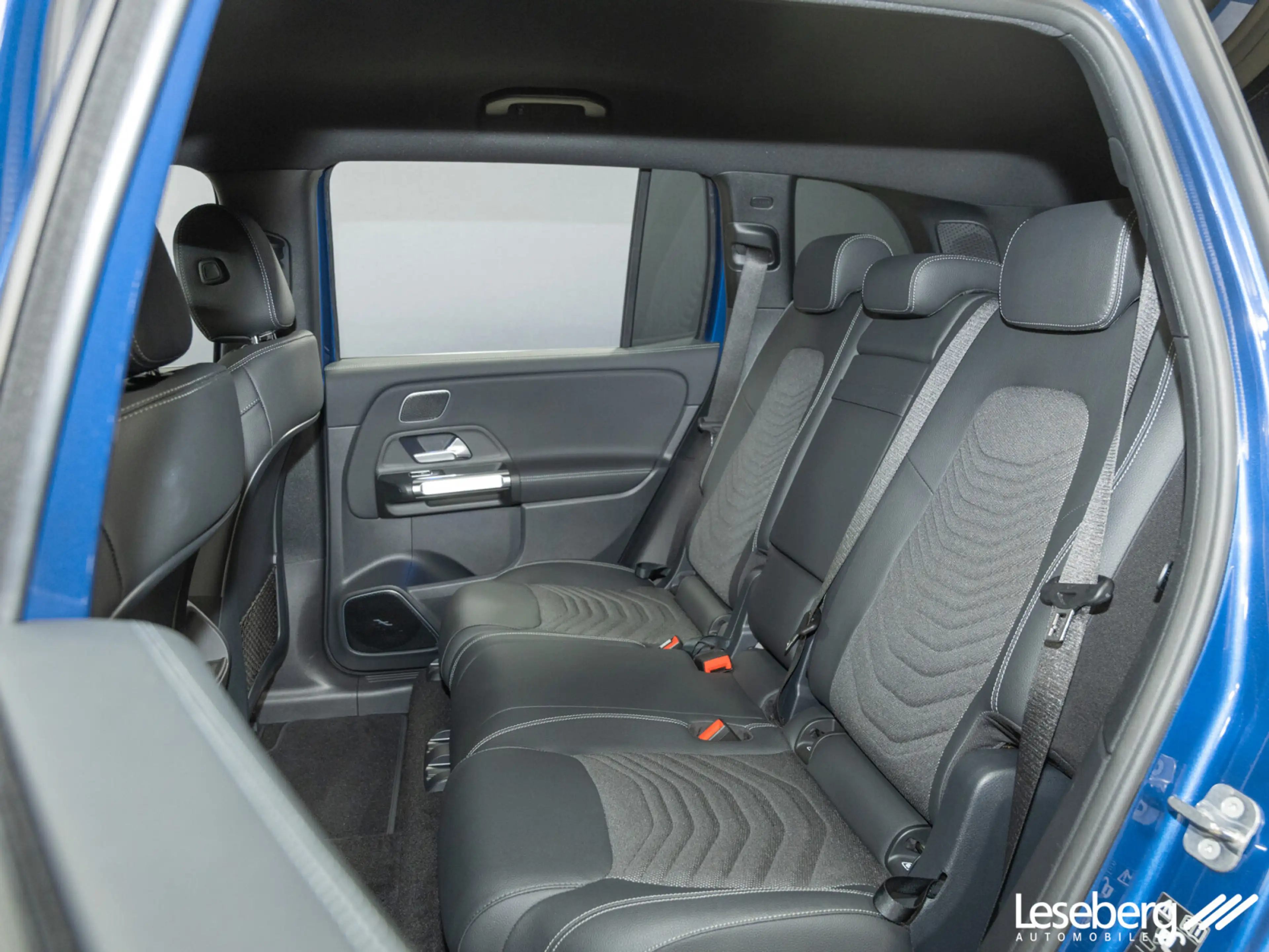 Mercedes-Benz EQB 300 EQB 300 4M Progressive LED/Distro/Burmester/360° — photo 14