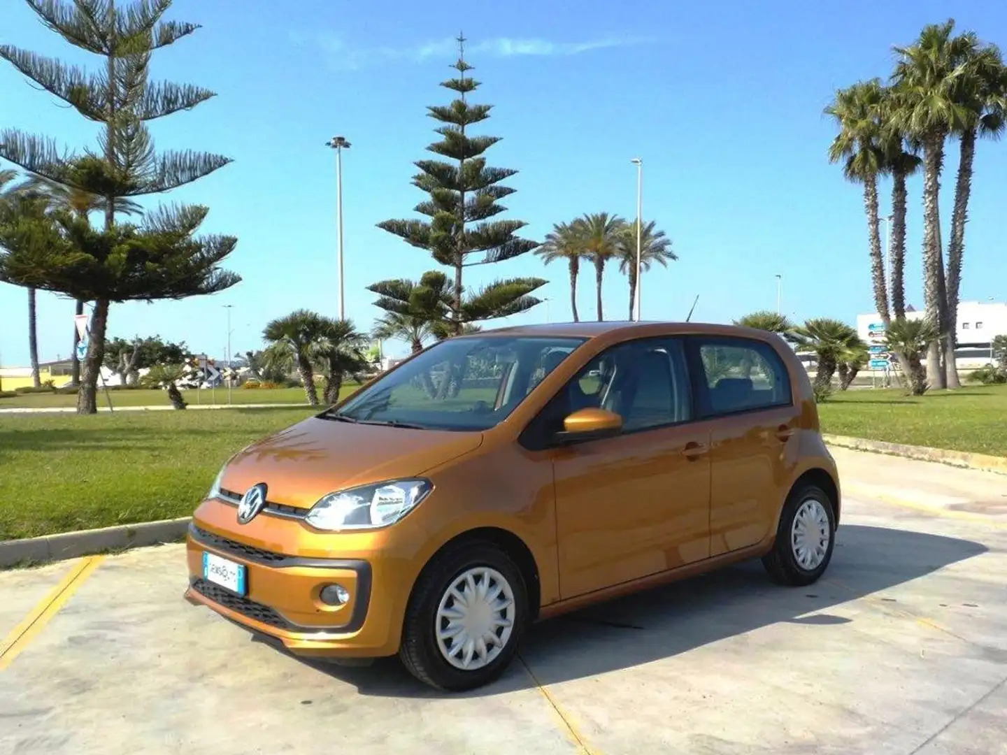 Volkswagen up! 1.0 5p. move up! BlueMotion Technology ASG Bronzo - 1