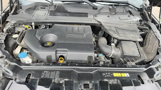 Land Rover Discovery Sport view 15