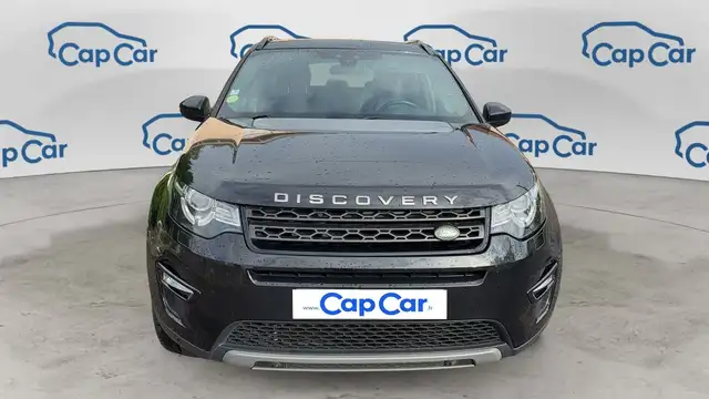 Land Rover Discovery Sport view 5