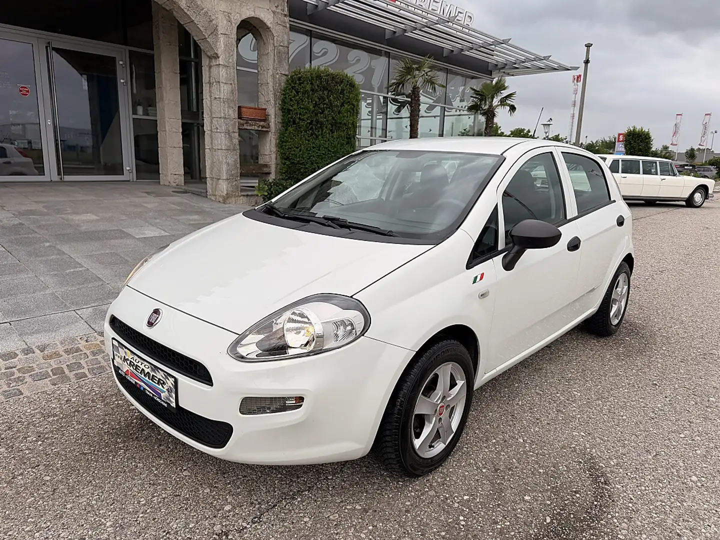 Fiat Punto 1,2 69 Nuova Collezione/1.BESITZ/KLIMA/RADIO/AL... Weiß - 2