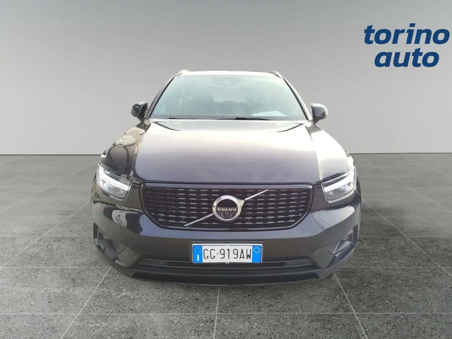 Volvo XC40 XC40 T3 Geartronic Momentum Nero - 2