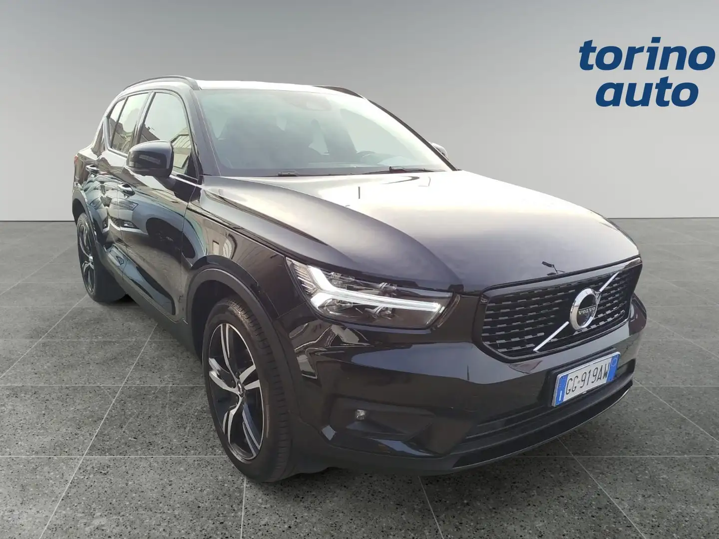 Volvo XC40 XC40 T3 Geartronic Momentum Nero - 1