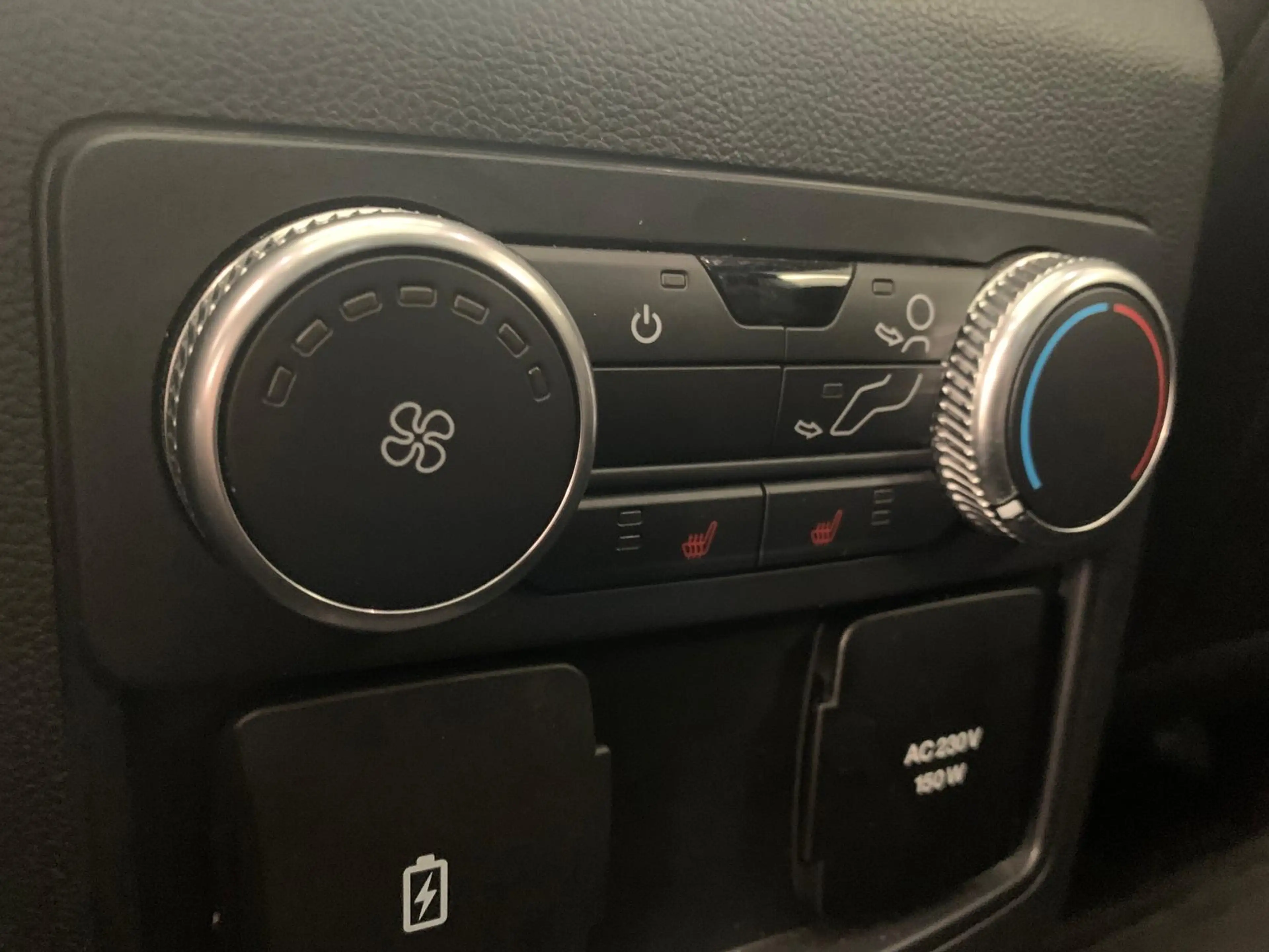 Ford Explorer Eco Boost ST-Line 4x4|7-S|ACC|Pano|360° — photo 13