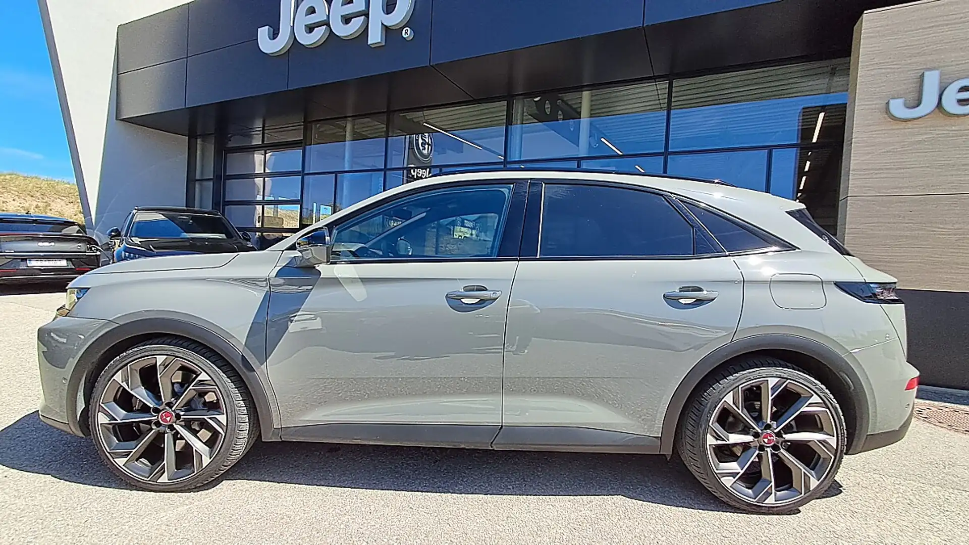 DS Automobiles DS 7 Crossback DS7 E-Tense4x4 300 Performance Line + Aut. Grau - 2