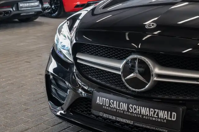 Mercedes-Benz C-Class view 11