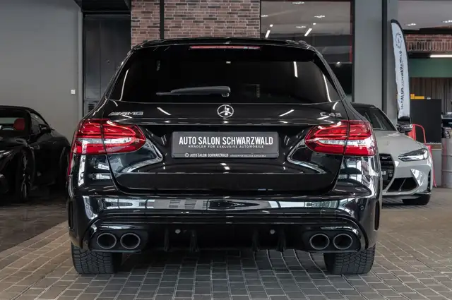 Mercedes-Benz C-Class view 9