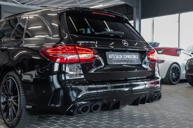 Mercedes-Benz C-Class view 10
