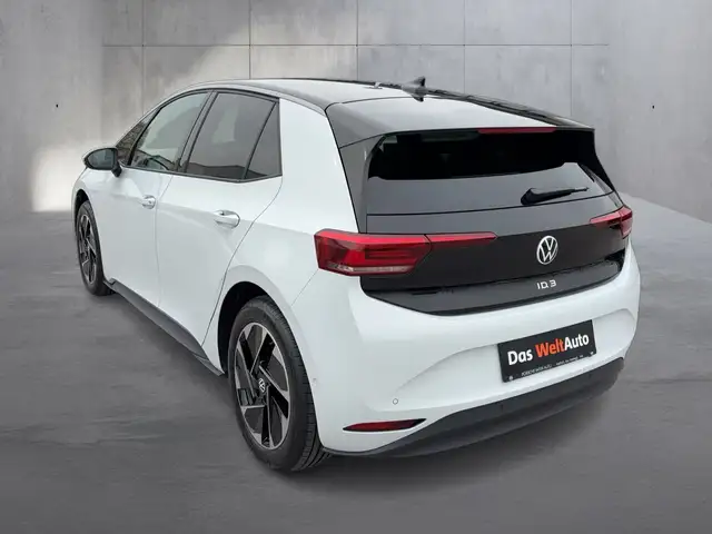 Volkswagen Id.3 view 3