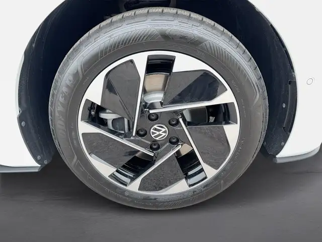 Volkswagen Id.3 view 7
