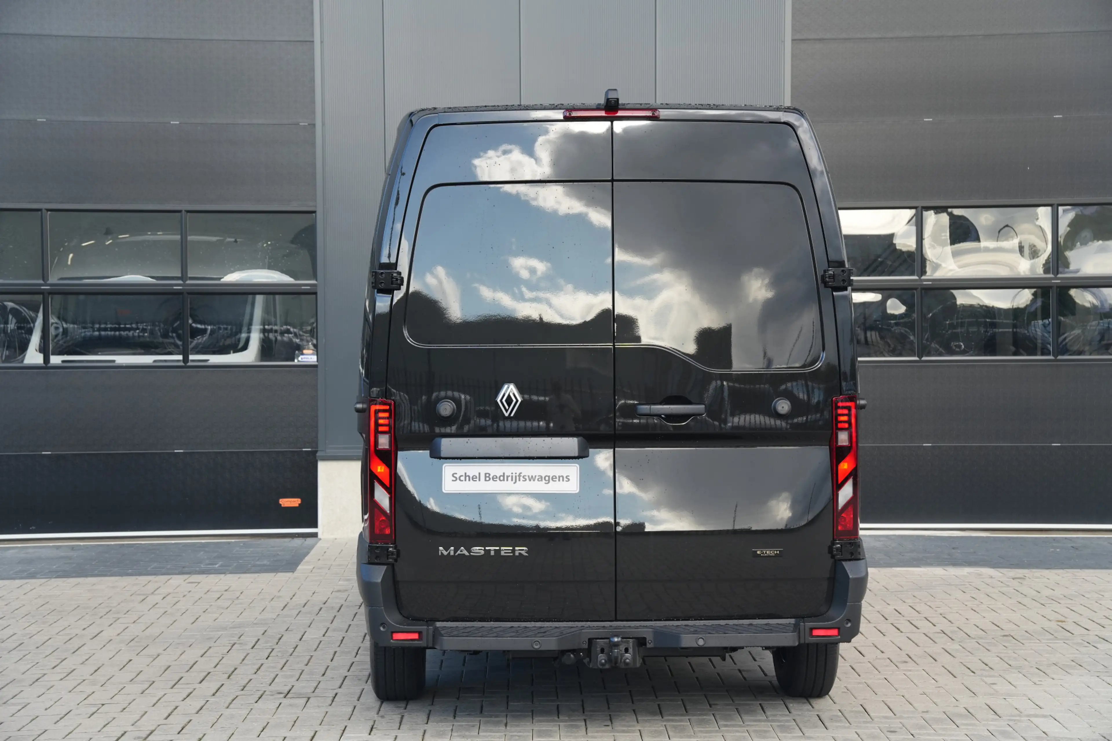 Renault Master E-Tech T35 L3H2 Advance Long Range 87 kWh 143pk - — photo 6