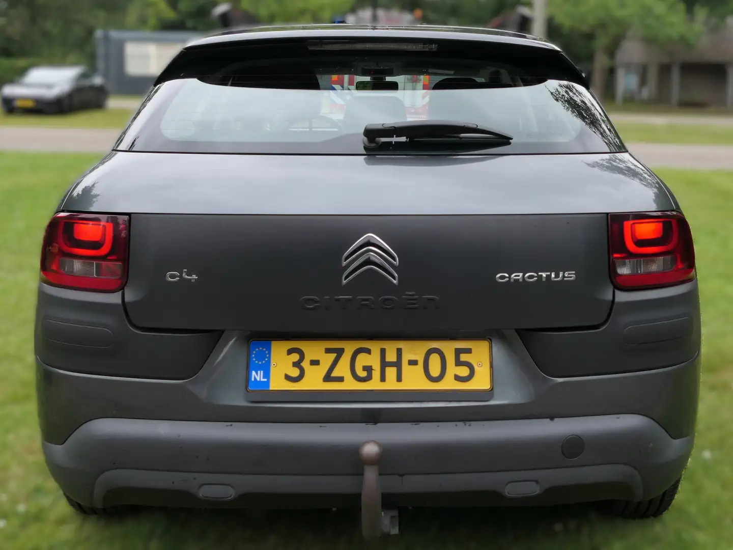 Citroen C4 Cactus C4 Cactus 1.2 VTi Feel Grijs - 2