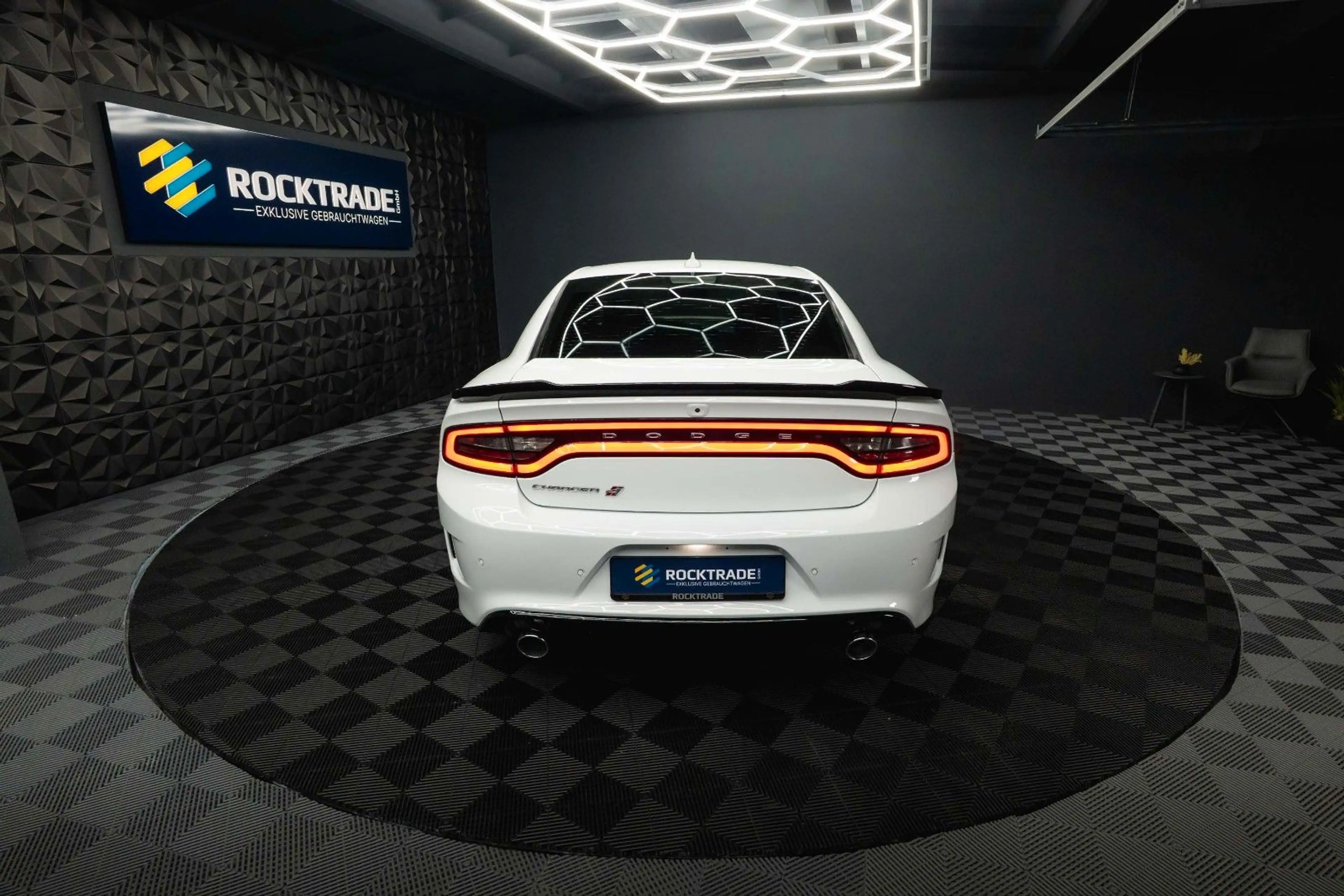 Dodge Charger 3.6 4x4 SRT Styling *Kamera*LED*20 Zoll* — photo 14