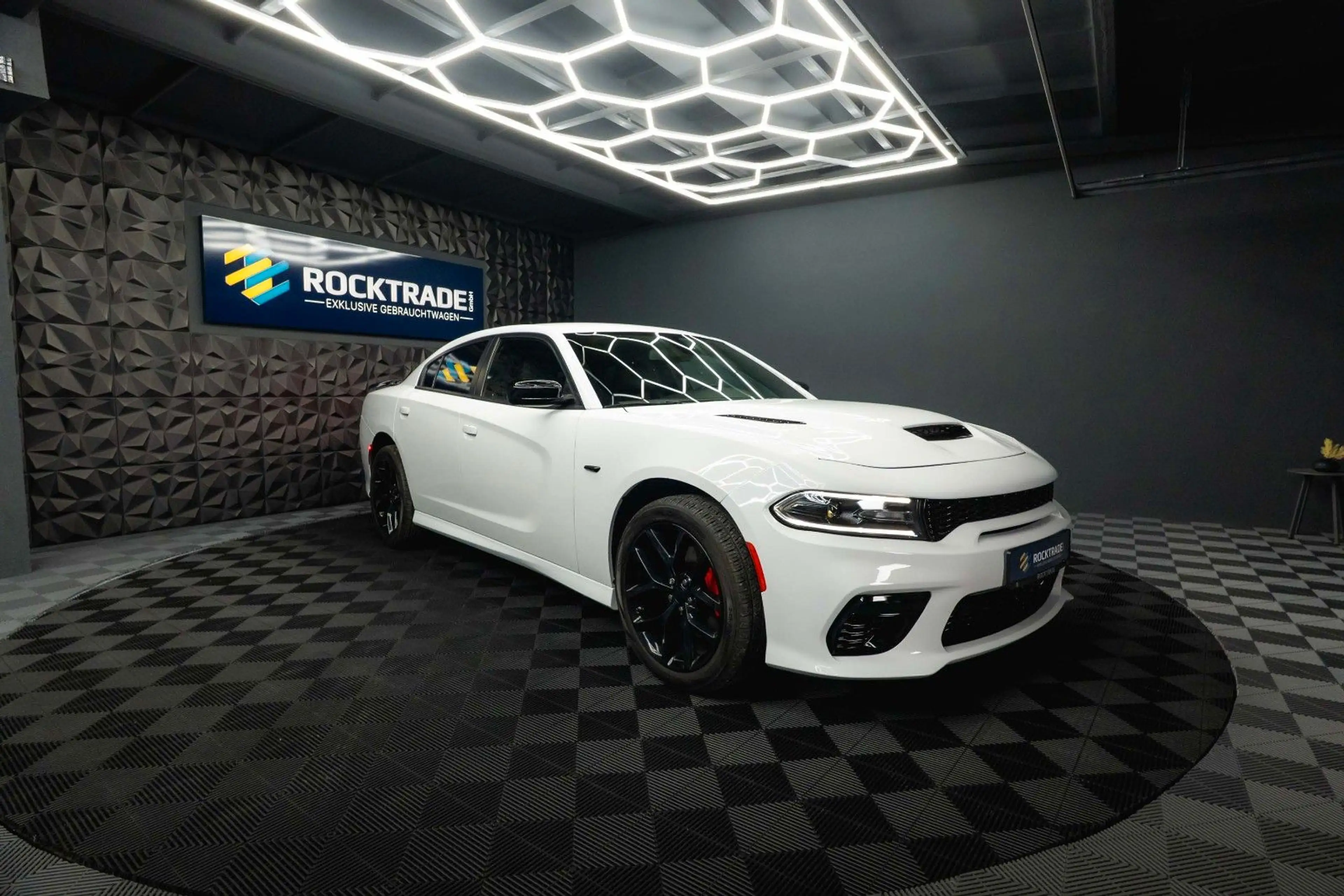 Dodge Charger 3.6 4x4 SRT Styling *Kamera*LED*20 Zoll* — photo 7