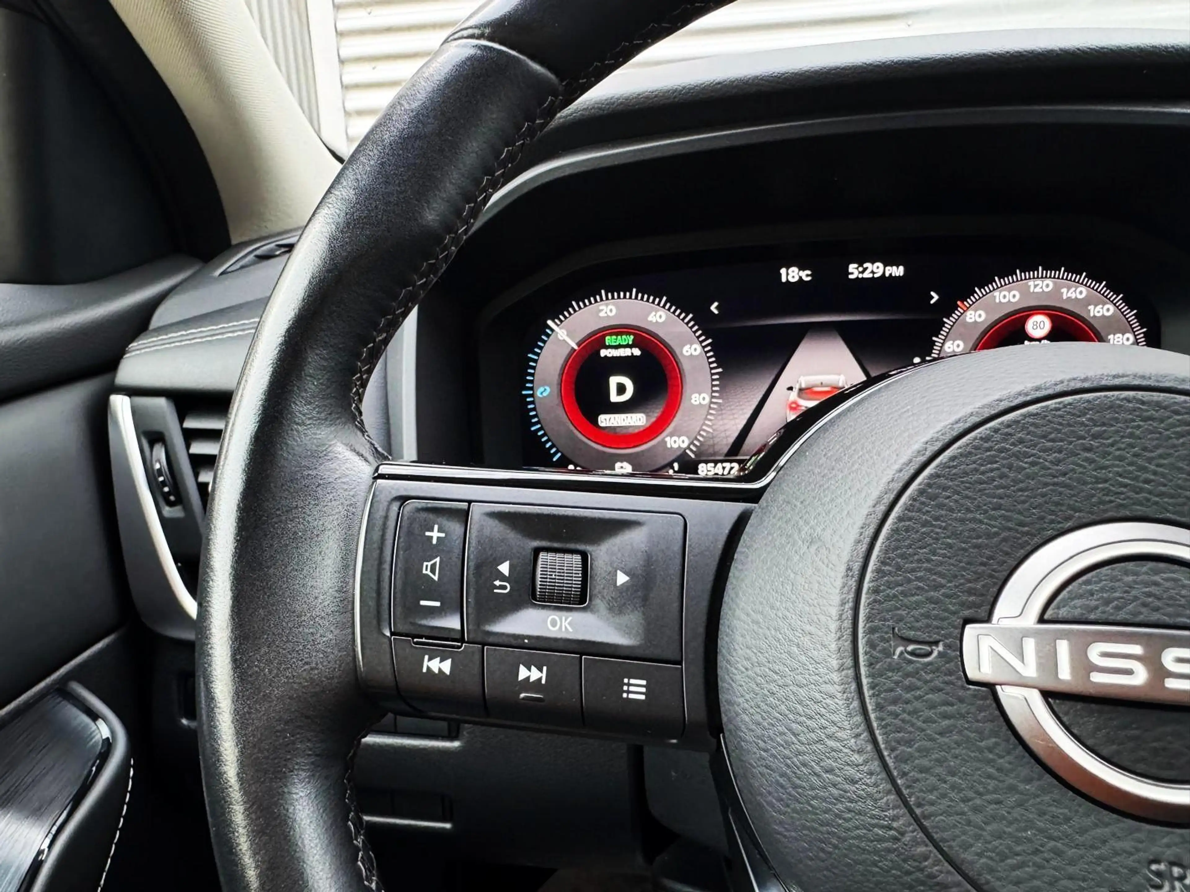Nissan Qashqai 1.3 DIG-T Mild-Hybrid Acenta/360 Camera/Apple carp — photo 11