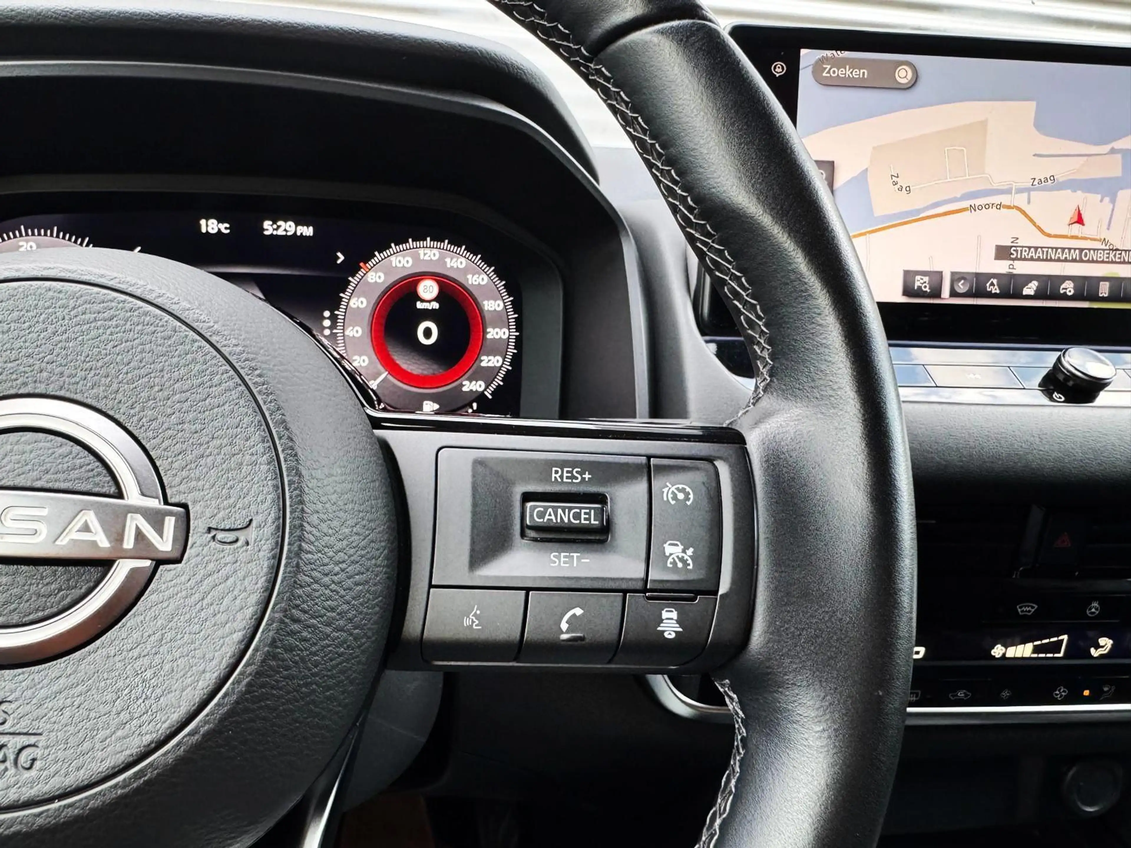 Nissan Qashqai 1.3 DIG-T Mild-Hybrid Acenta/360 Camera/Apple carp — photo 12